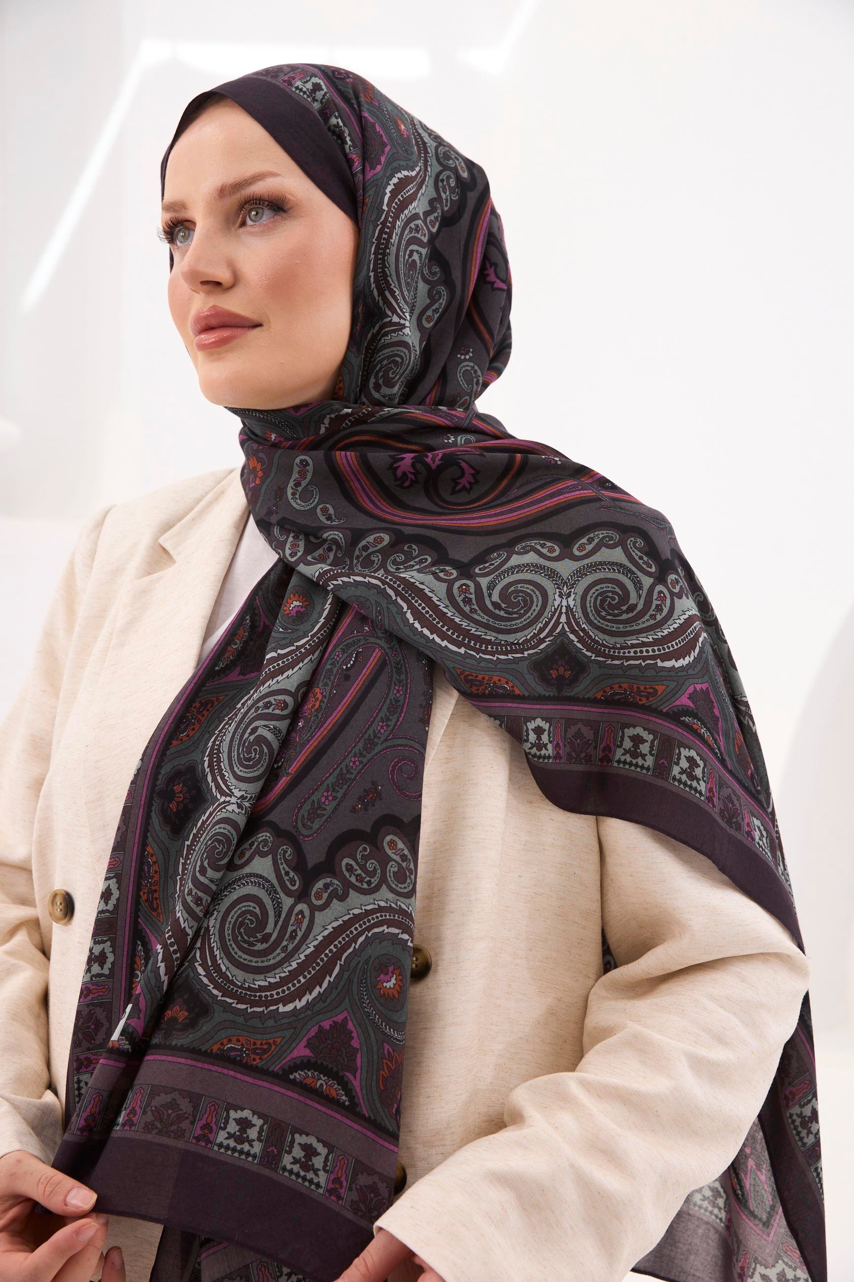 Enricoferri Petra Desen Şal Petra05-03