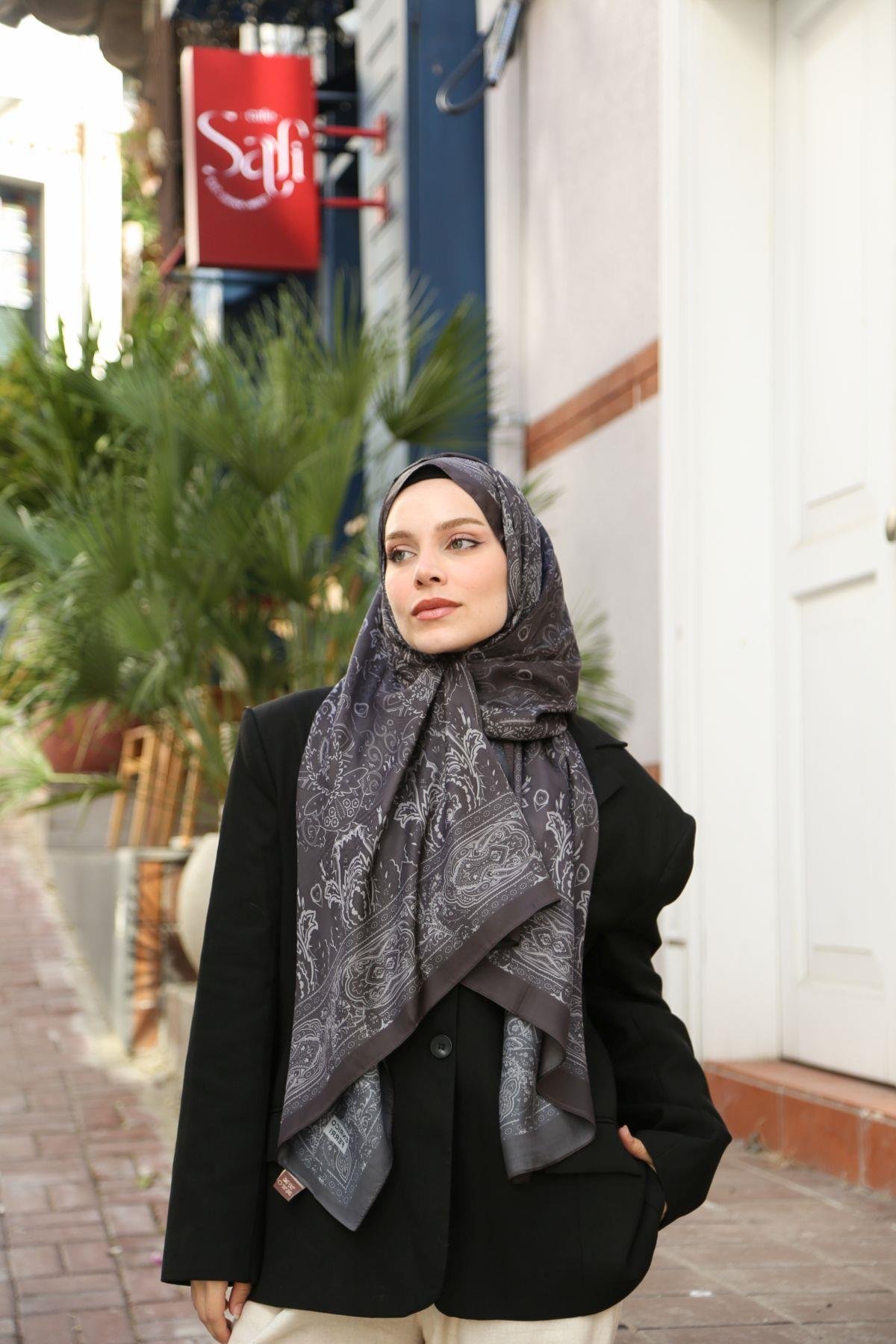 Enricoferri Valeria Desen Şal