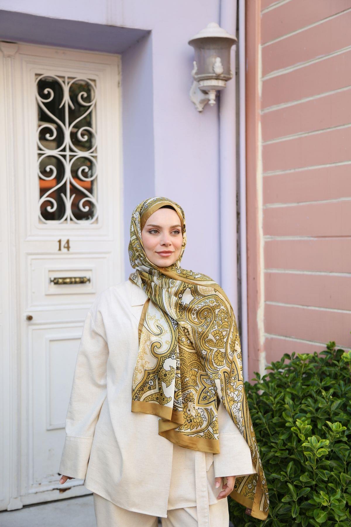 Enricoferri Valeria Desen Şal