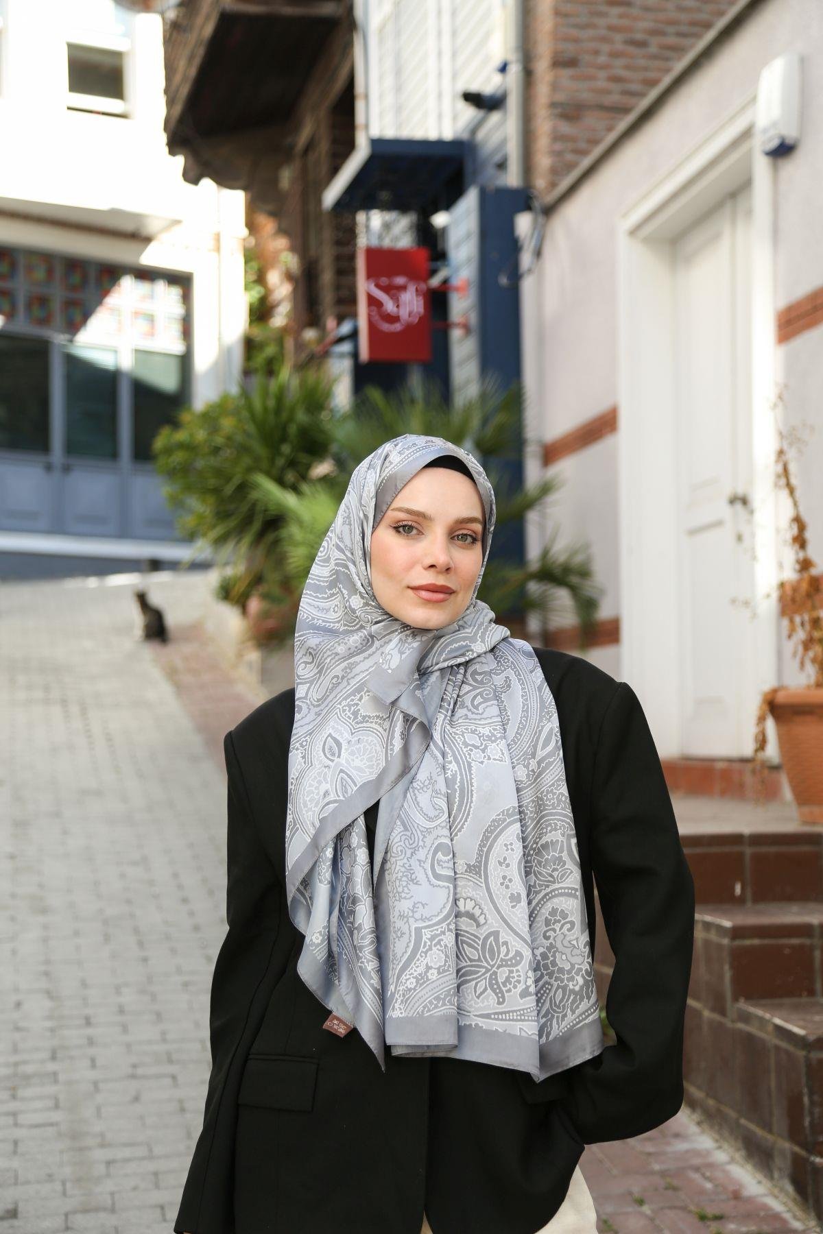 Enricoferri Valeria Desen Şal