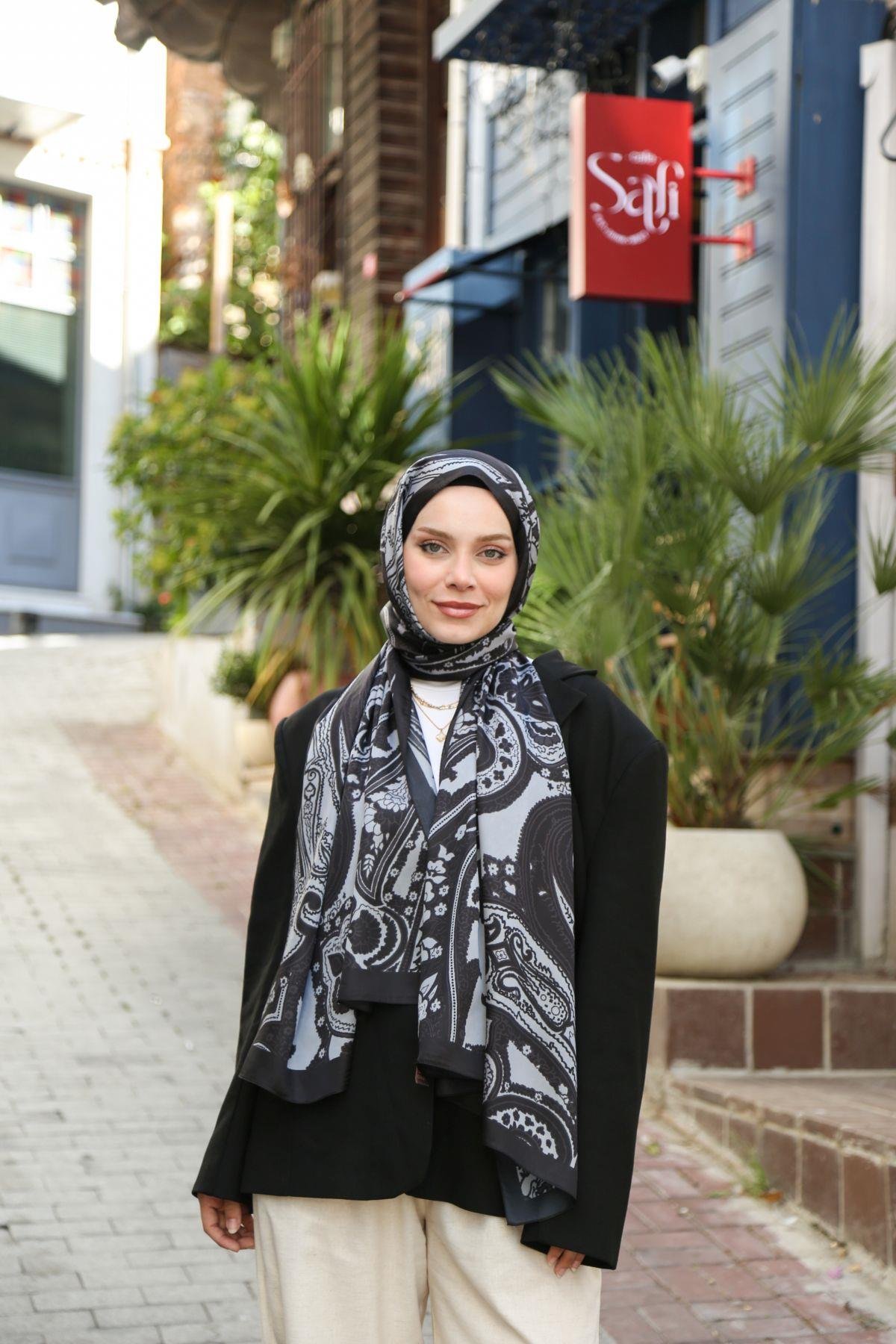 Enricoferri Valeria Desen Şal