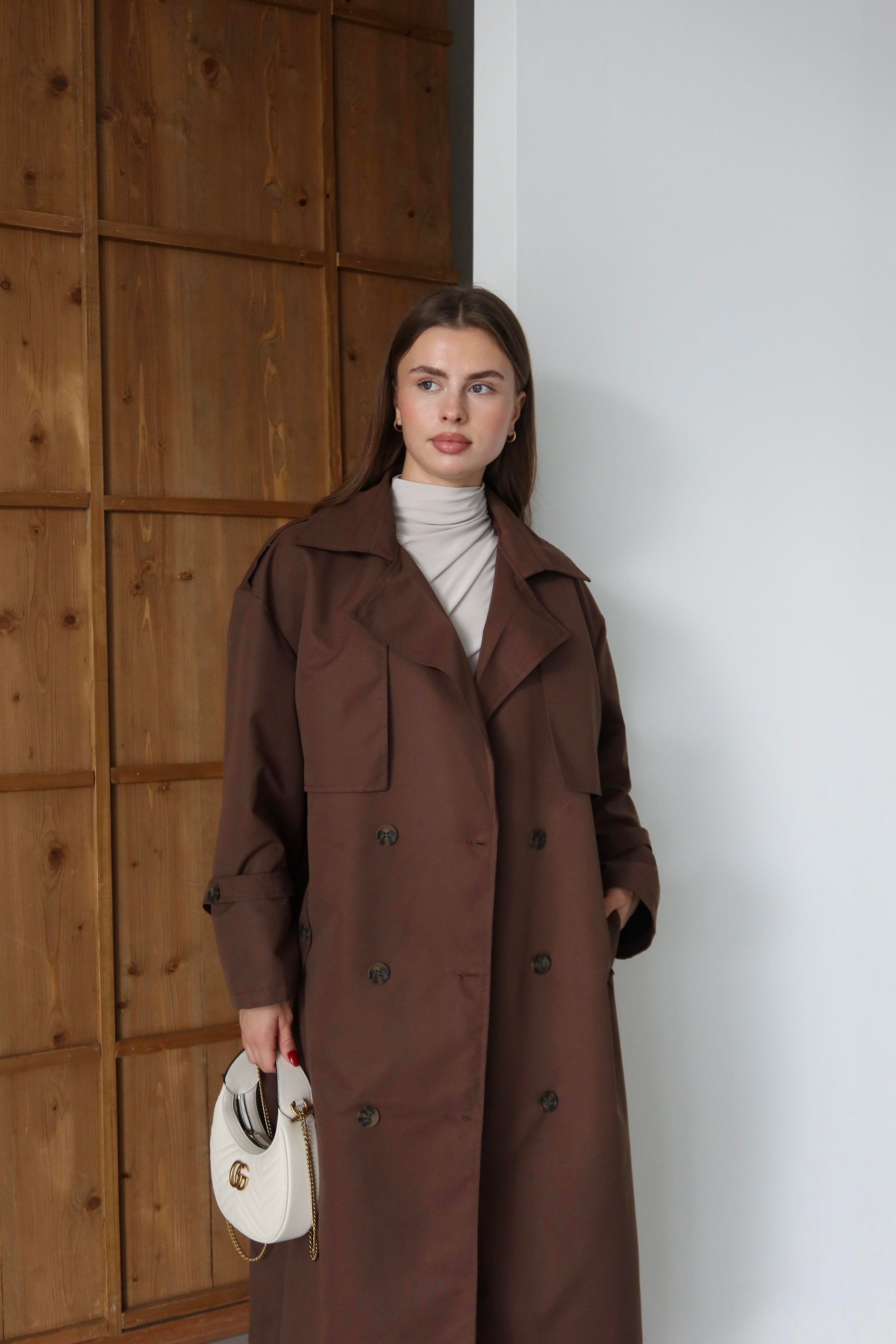 Premium Kol Apoletli Rüzgarlıklı Oversize Trençkot Kahverengi
