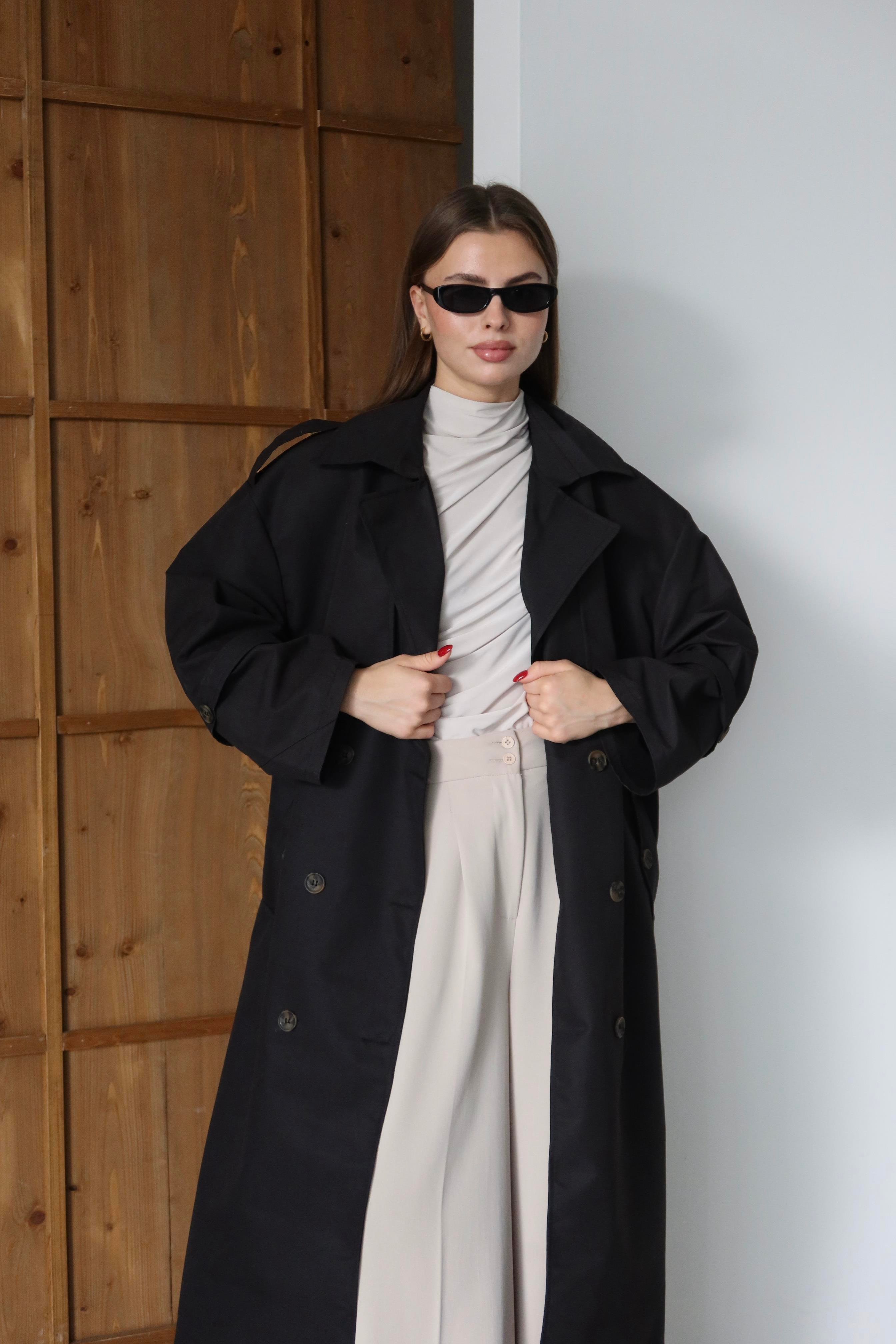 Premium Kol Apoletli Rüzgarlıklı Oversize Trençkot Siyah