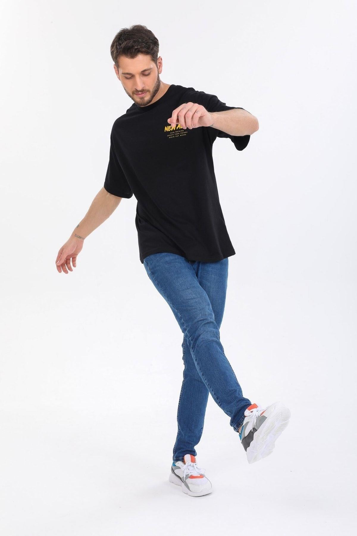 New Age Yazılı Siyah T-shirt