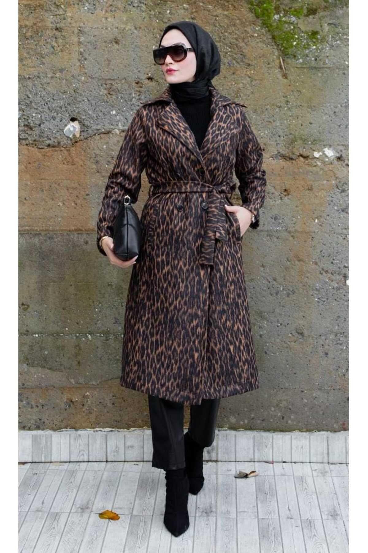 KADIN ASTARLI LEOPAR DESENLİ KAŞE KABAN