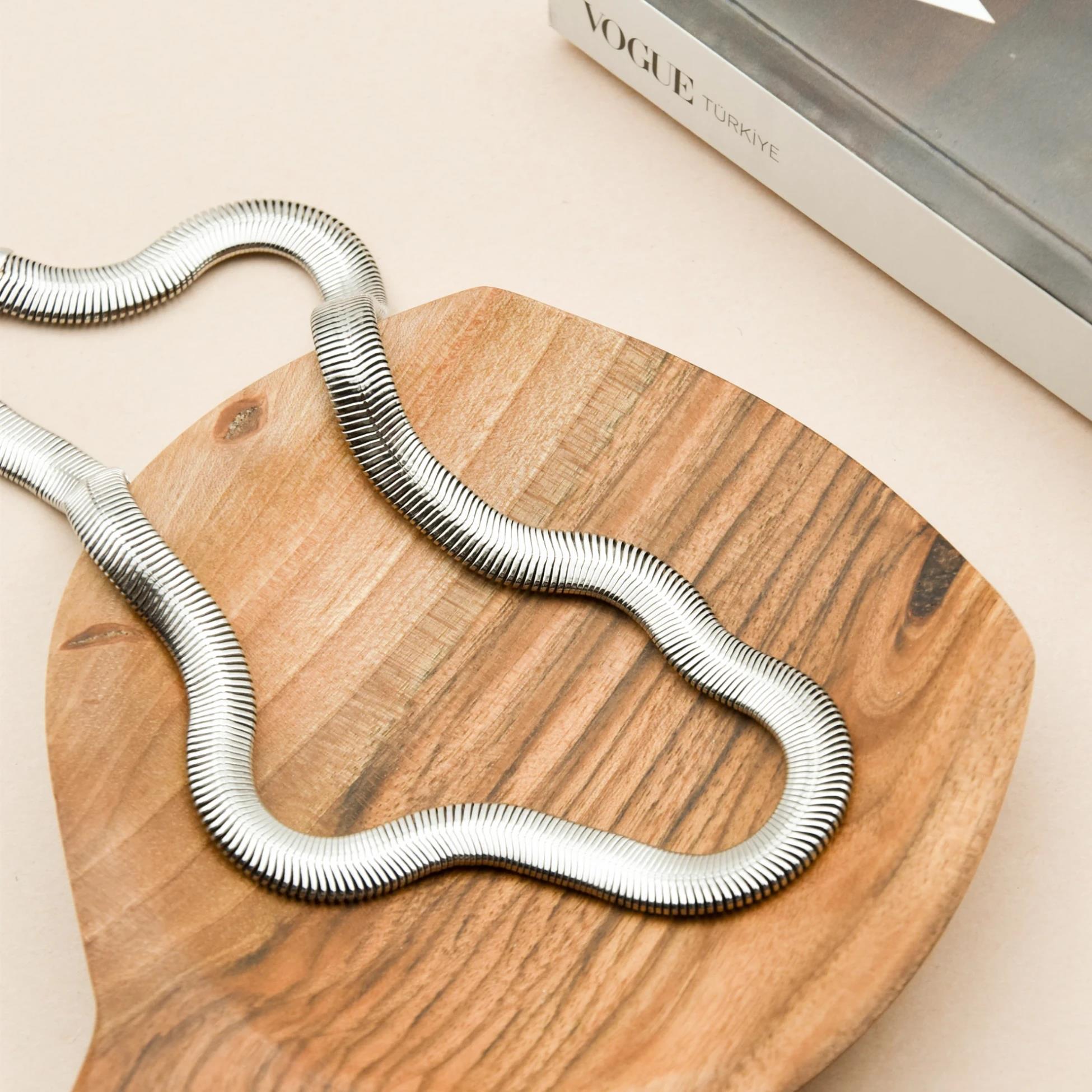 Serpente Çelik Kolye