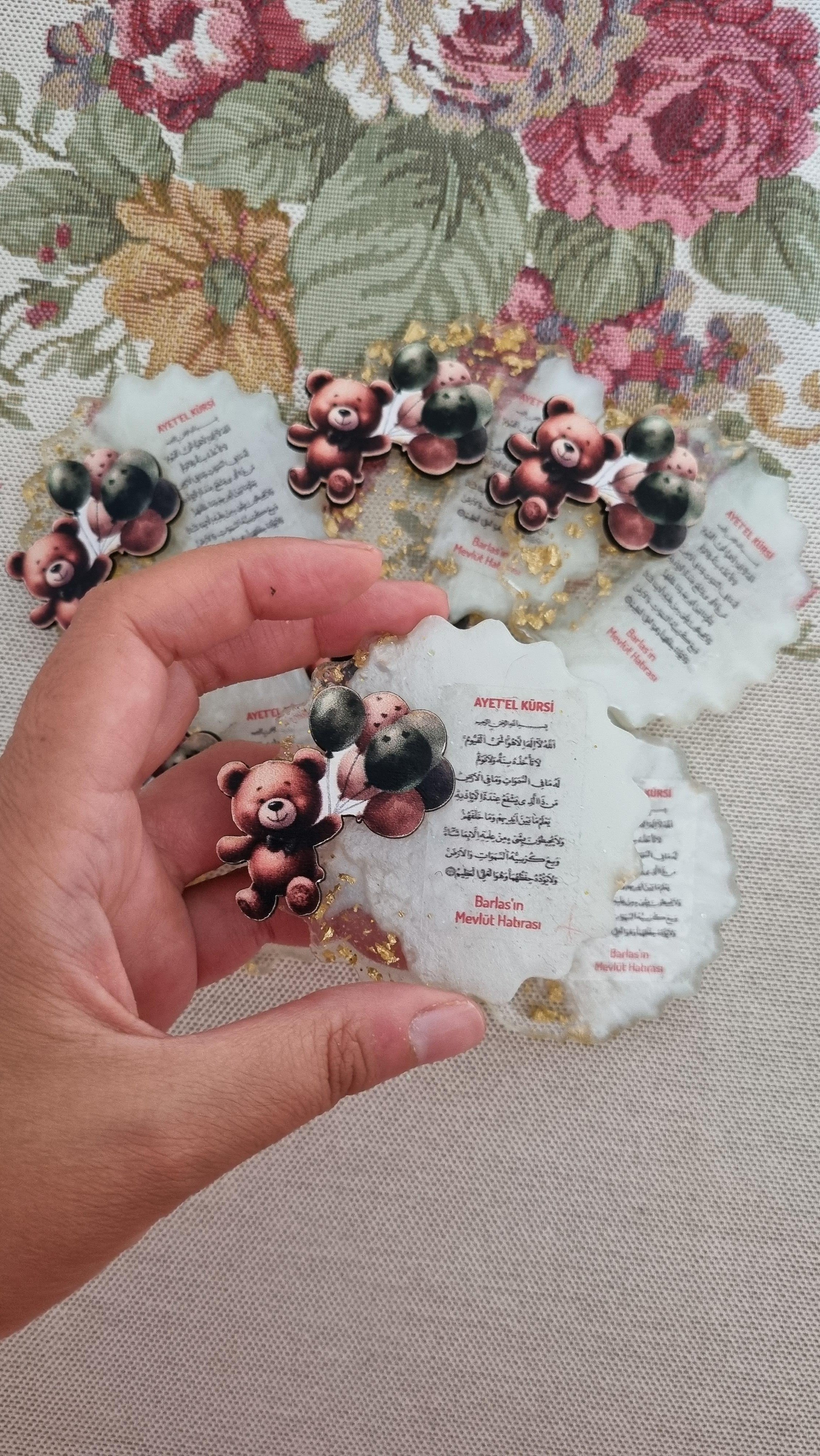 Ayetel Kürsi Balon Ayıcıklı Figürlü Epoksi Gri Yaldızlı Magnet