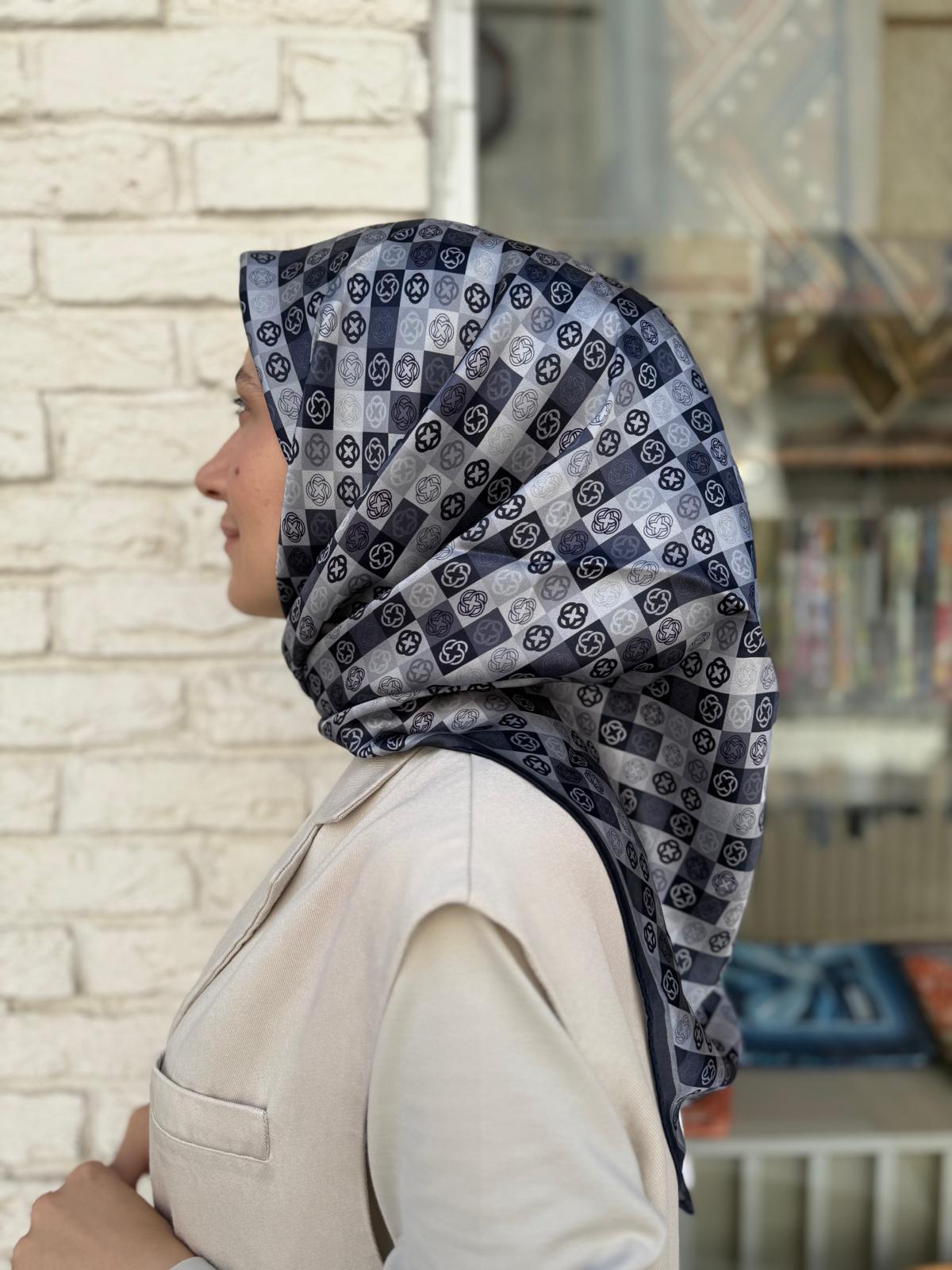 Aker Sura İpek Eşarp Lacivert