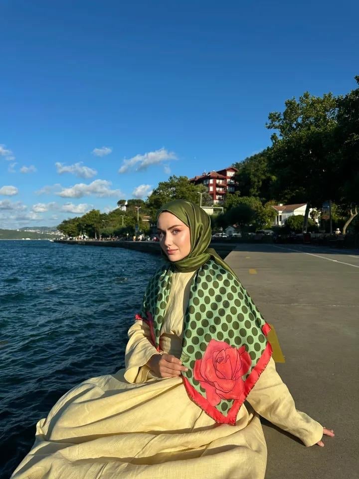 Mihrie Tivil İpek Eşarp Yeşil