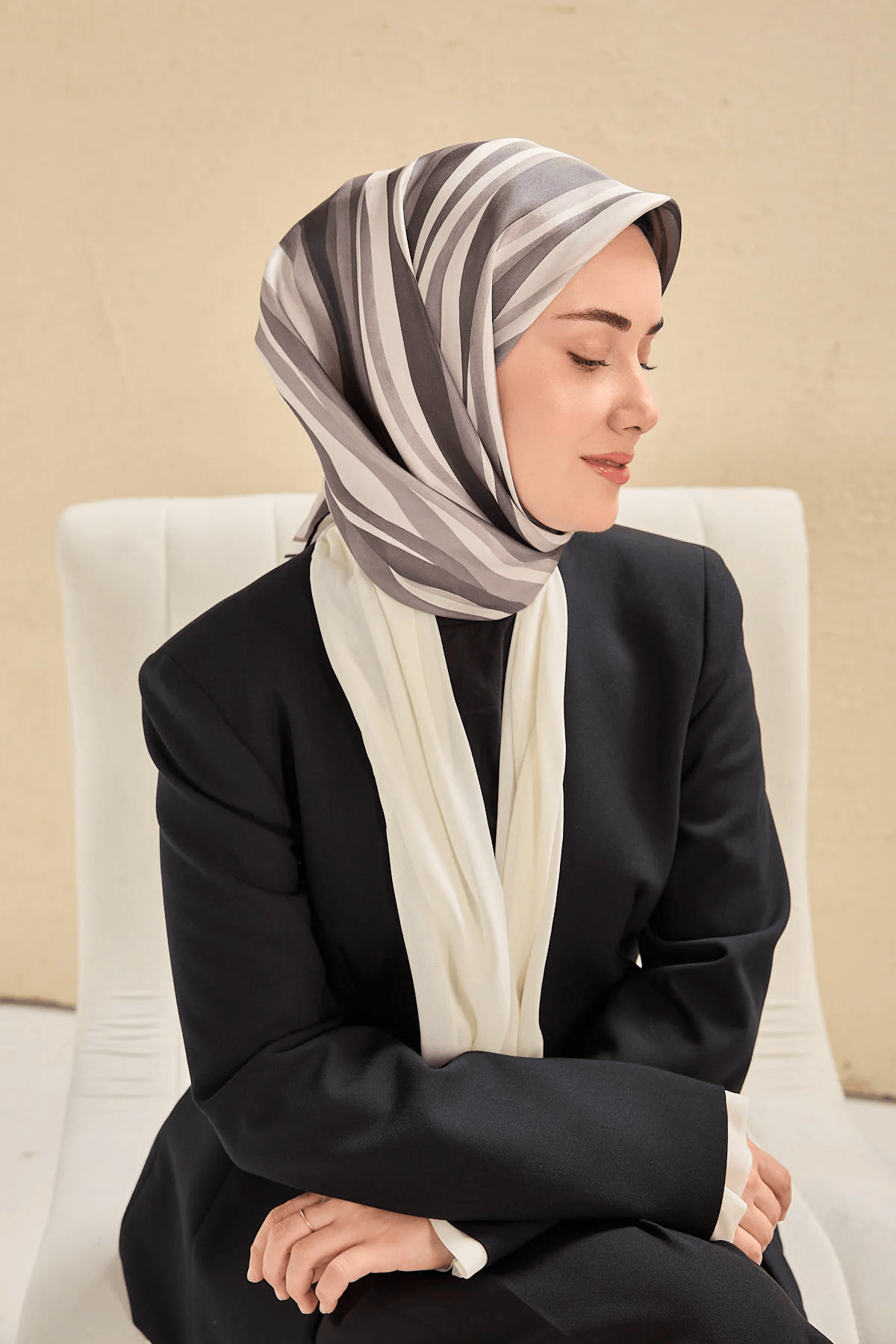 Silk Home Tivil İpek Eşarp Gri 17