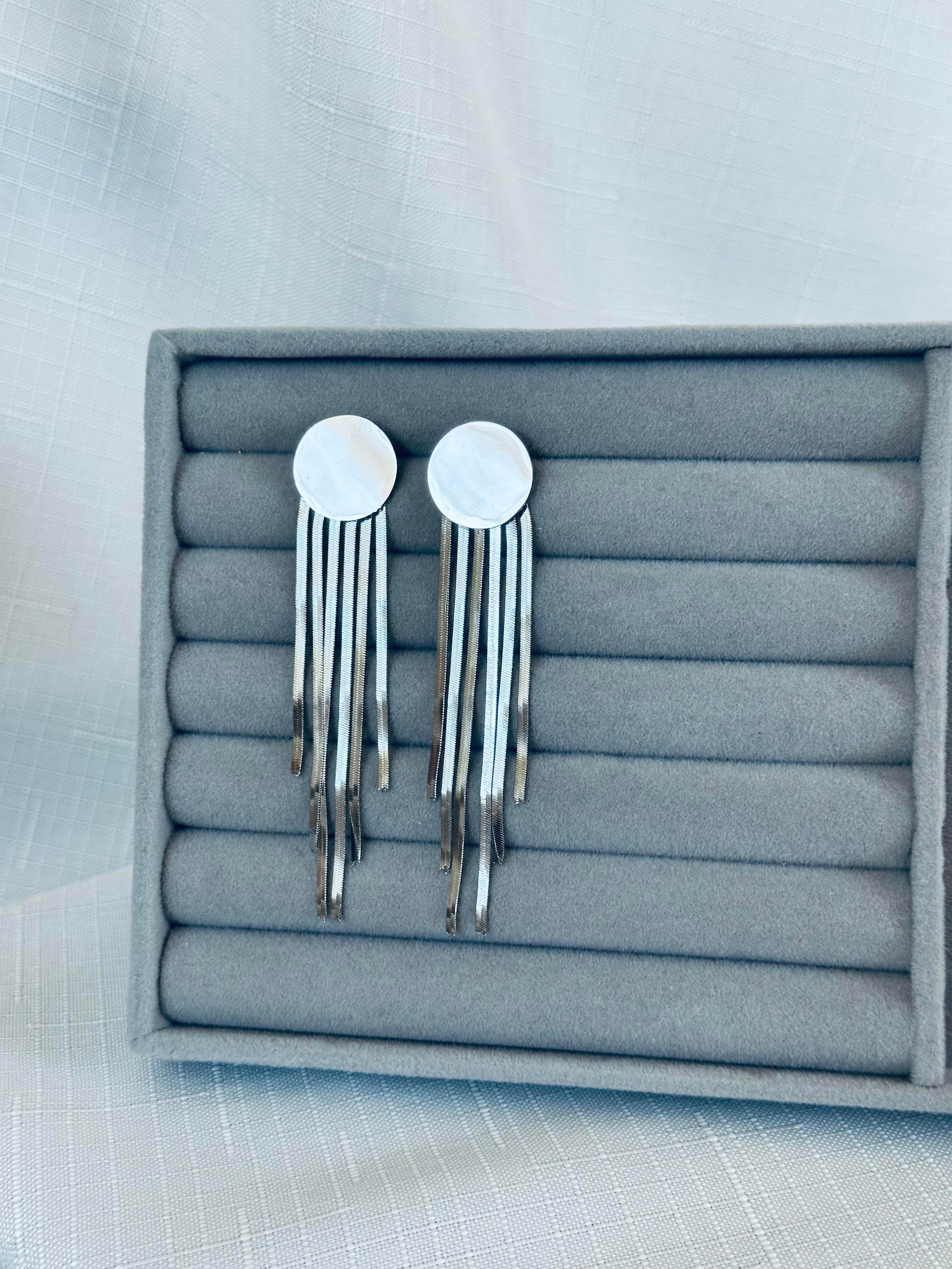 İtalyan Zincir Sallantılı Çelik Küpe Silver