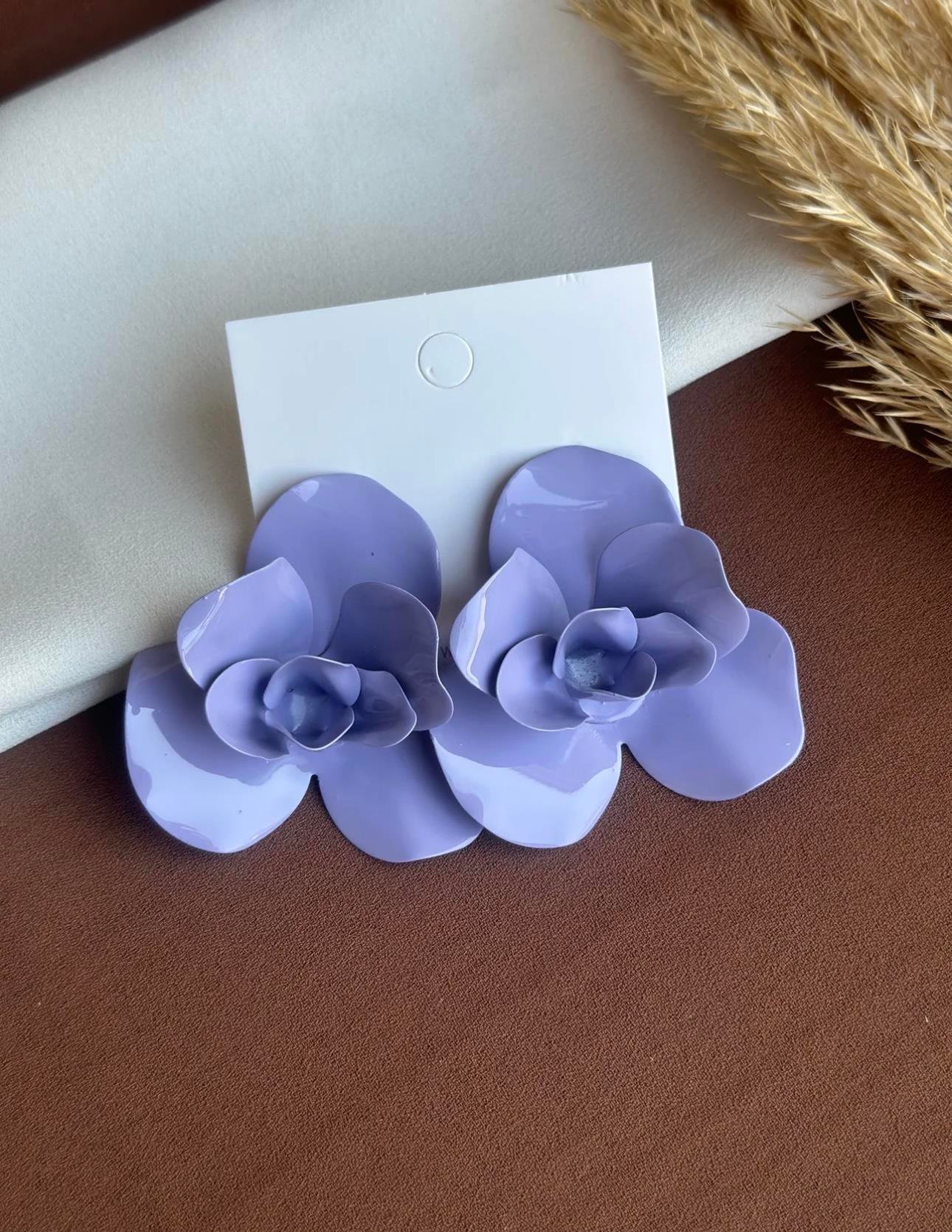Orjinal Marka Model Metal Çiçek Küpe Mineli Mor/Lila
