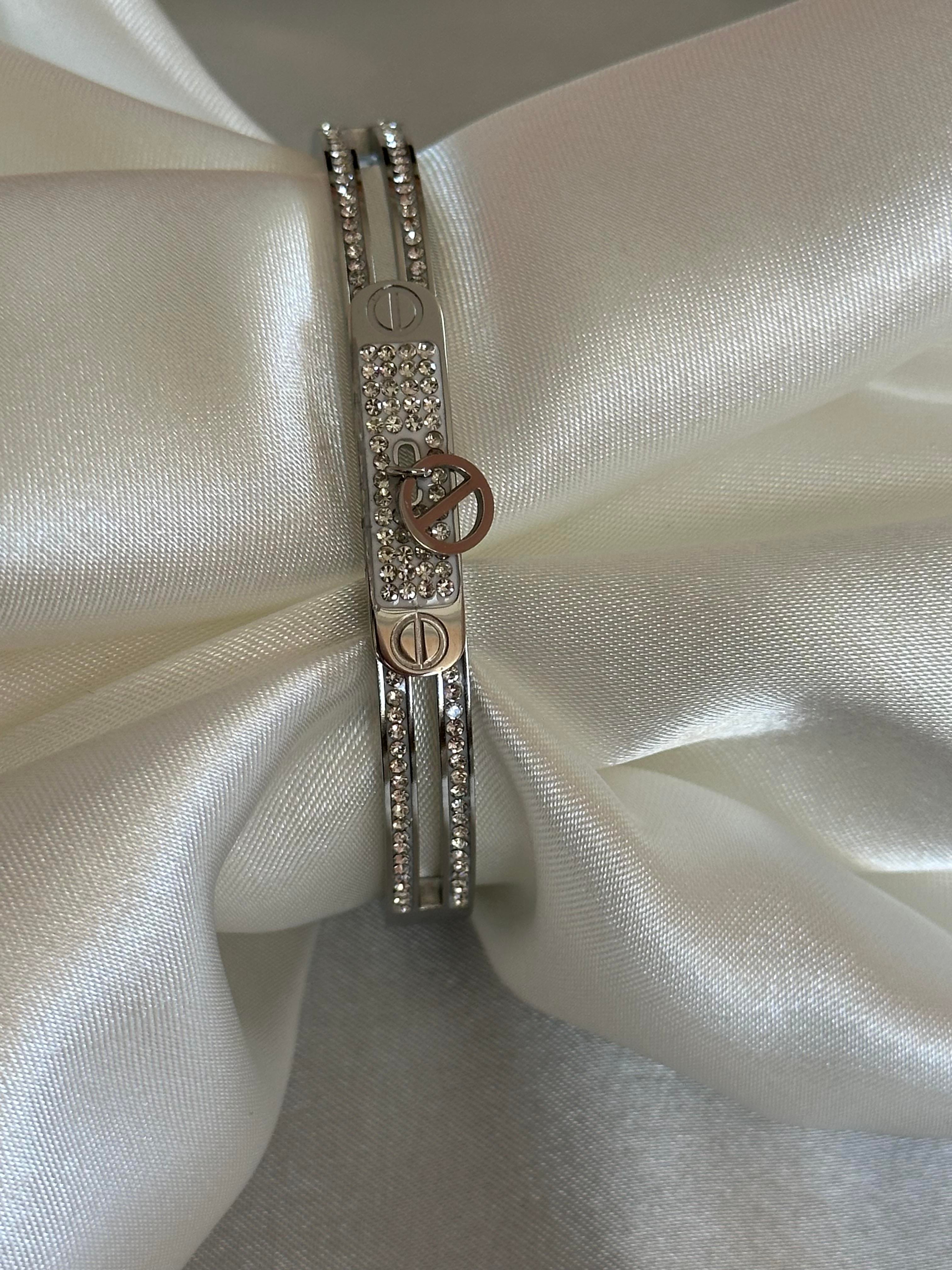 Zirkon Taşlı Cartier Logo Model 316 Ayar Çelik Kelepçe Silver