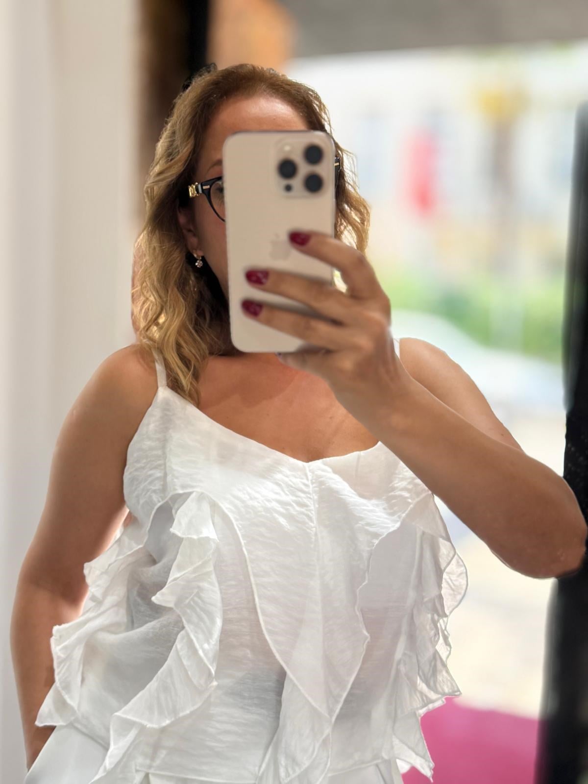 Önü Fırfırlı Askılı Tül Bluz Beyaz