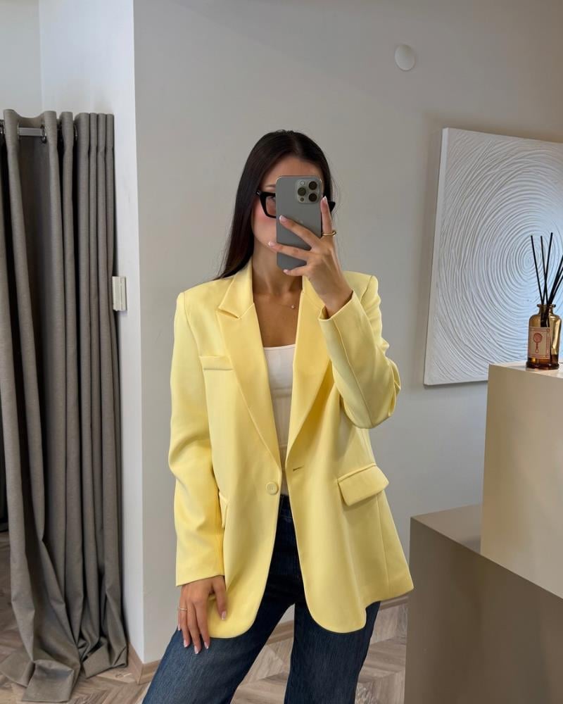 Tüm ÜrünlerHP119Sarı Blazer ceket 