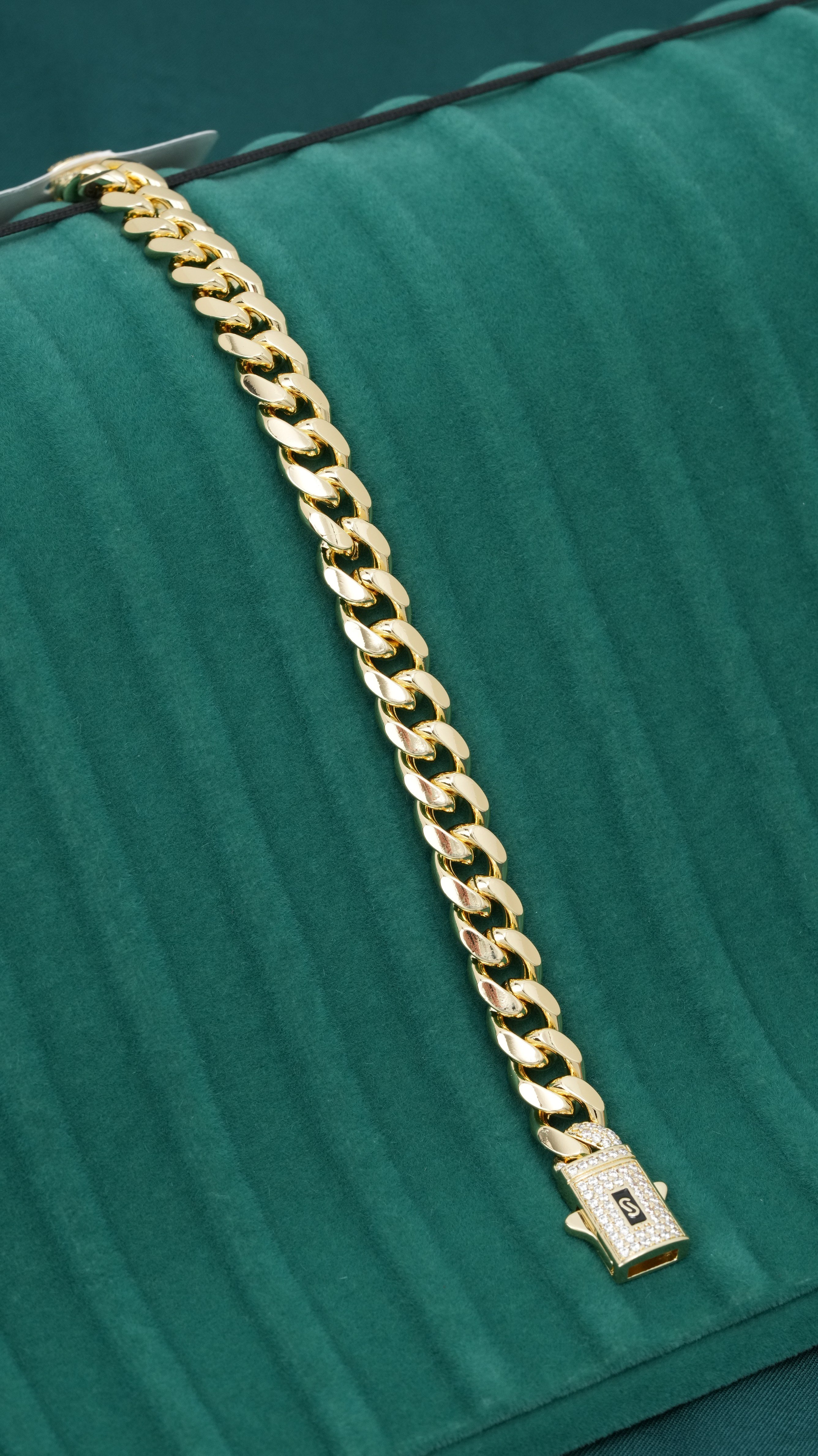 CM   BLKLK 0721