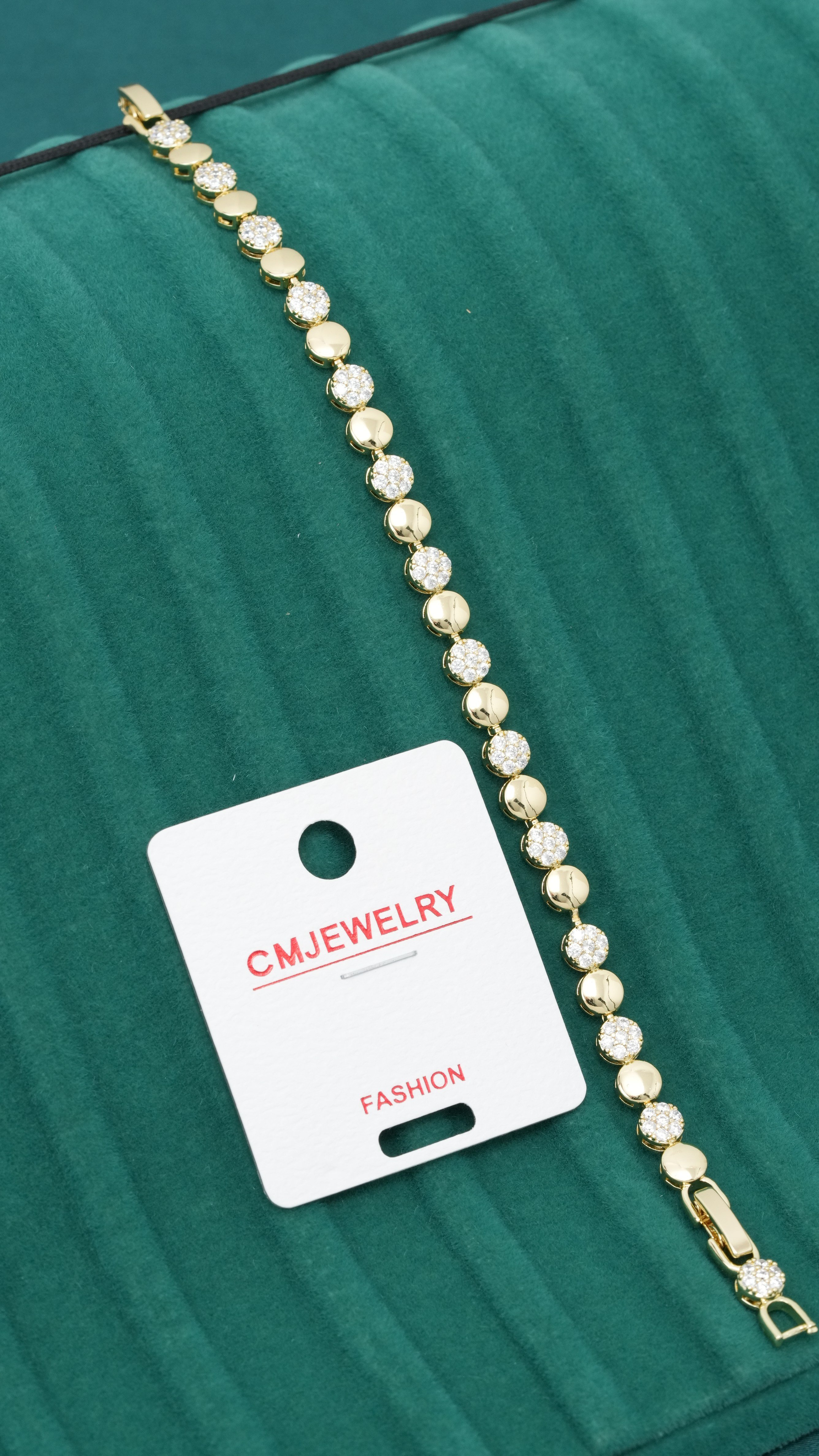 CM   BLKLK 0736