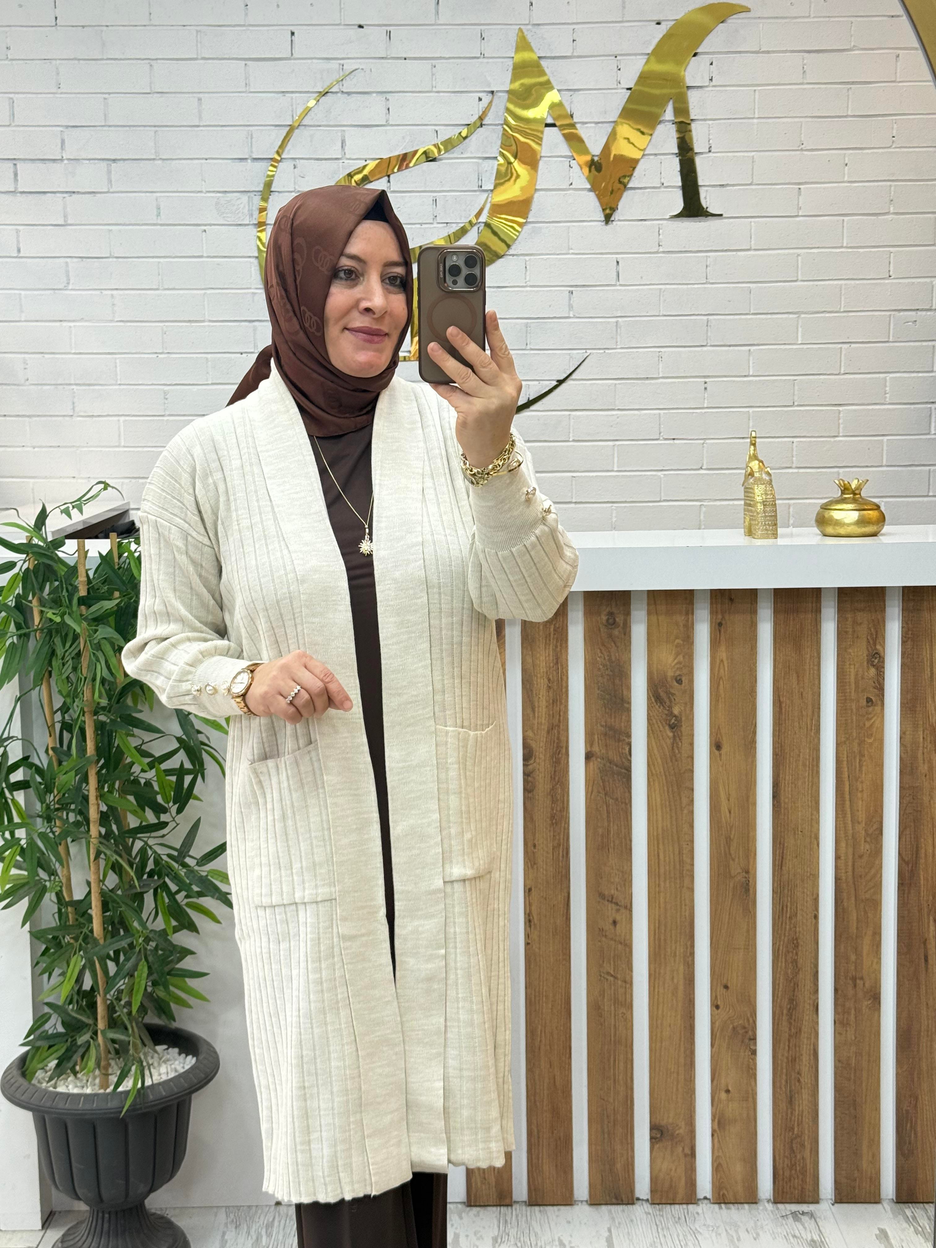 ÖNDEN CEPLİ FİTİLLİ TRİKO HIRKA