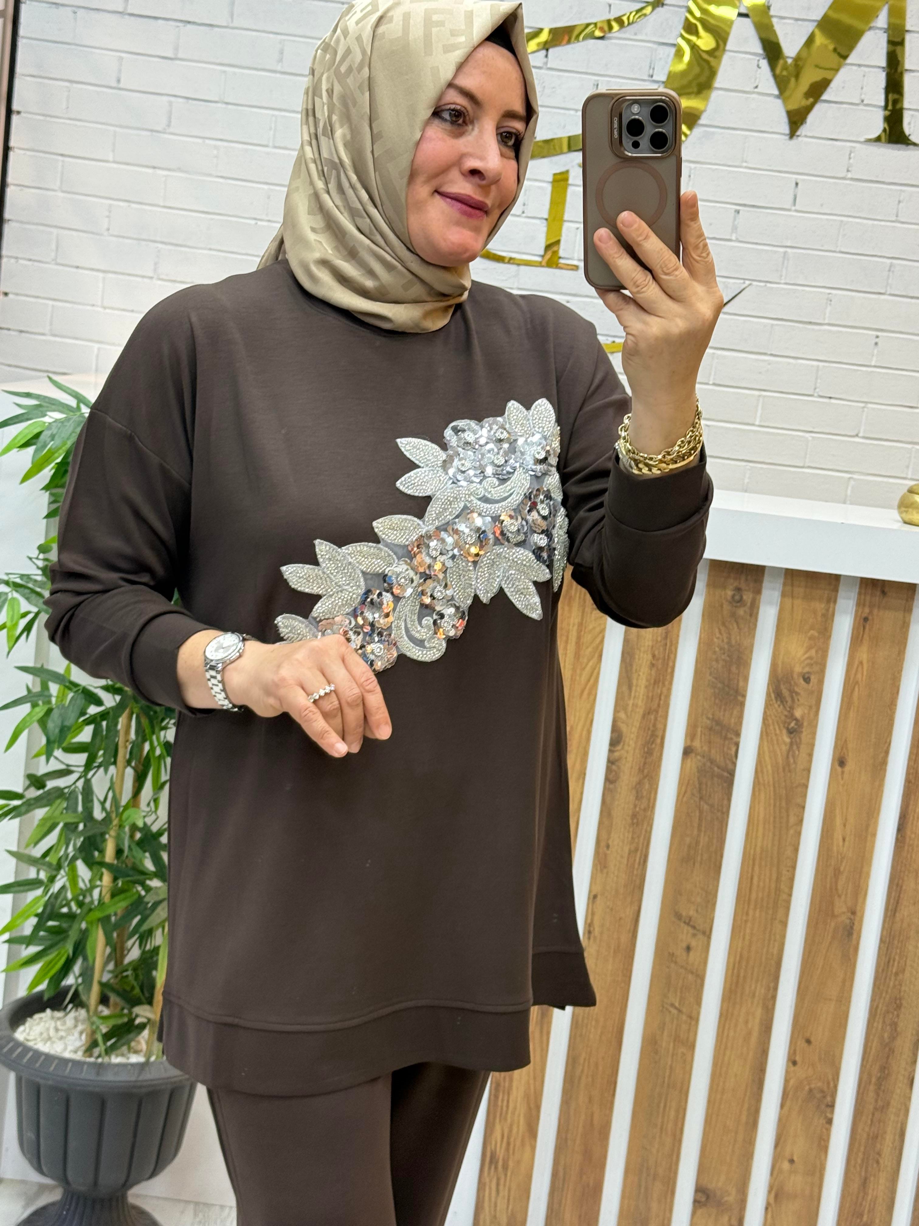 ÖNÜ TAŞ İŞLEMELİ TAKIM
