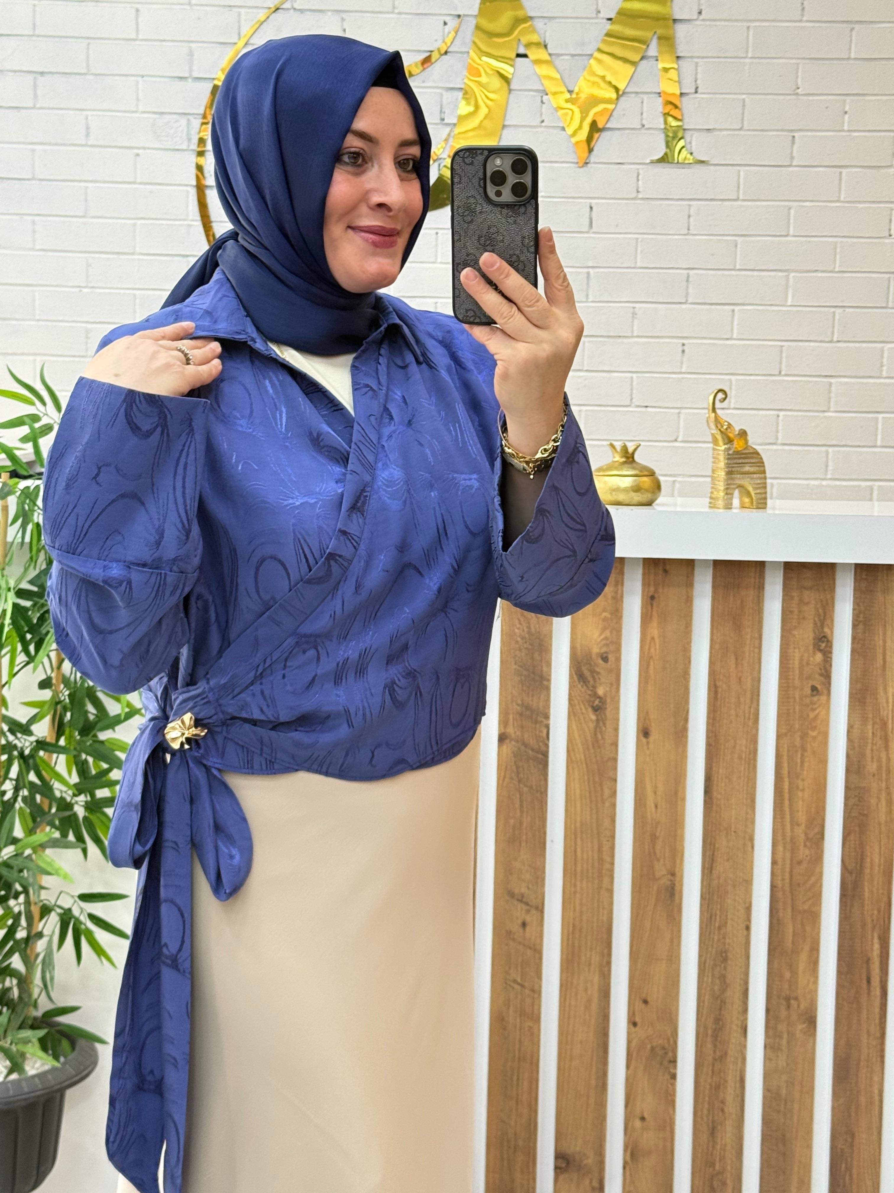 YANDAN BAĞLAMALI SATEN BLUZ