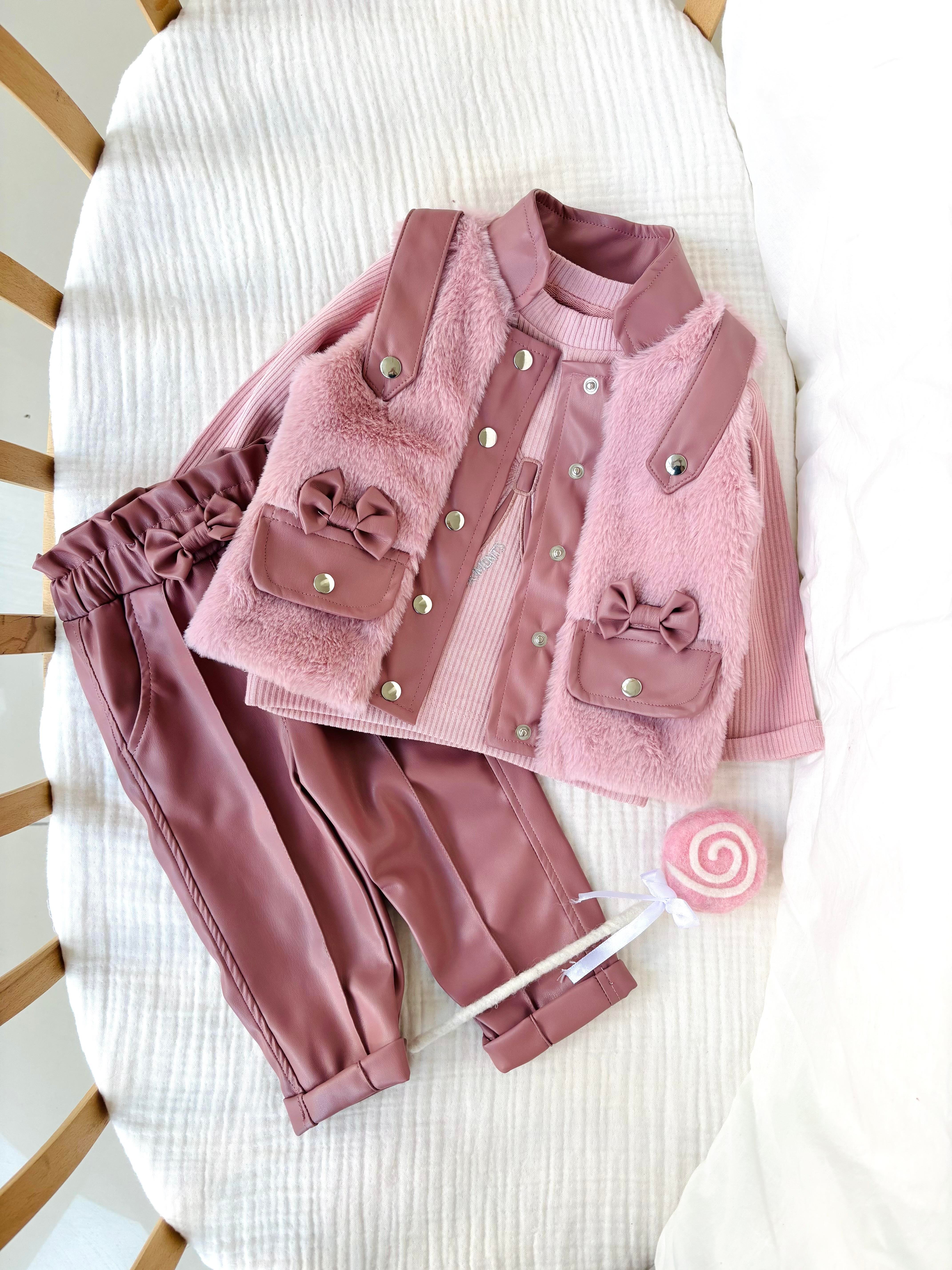 Coral Yelekli 3 Parça Takım