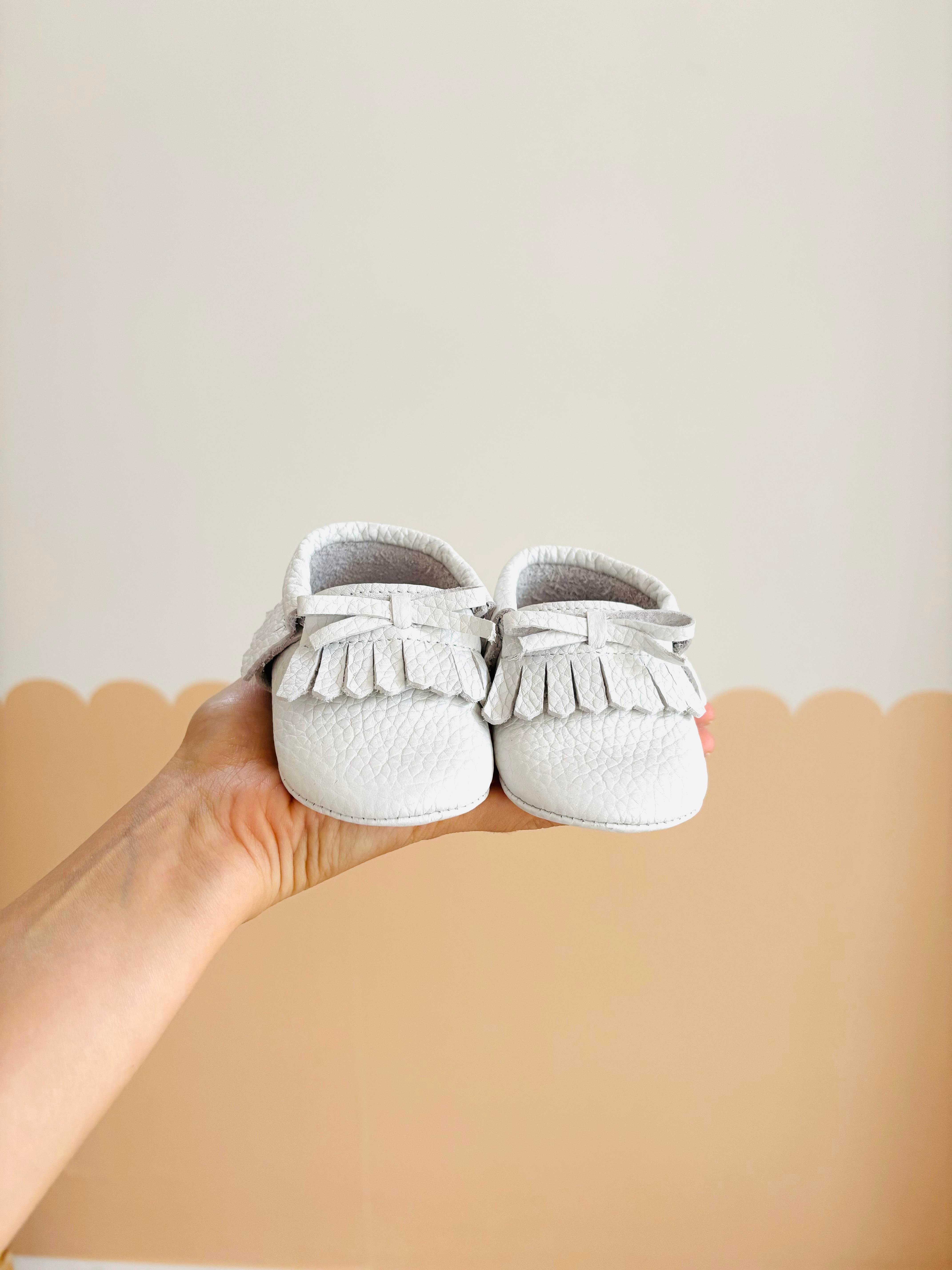 Püsküllü Deri Makosen Ayakkabı - Beyaz