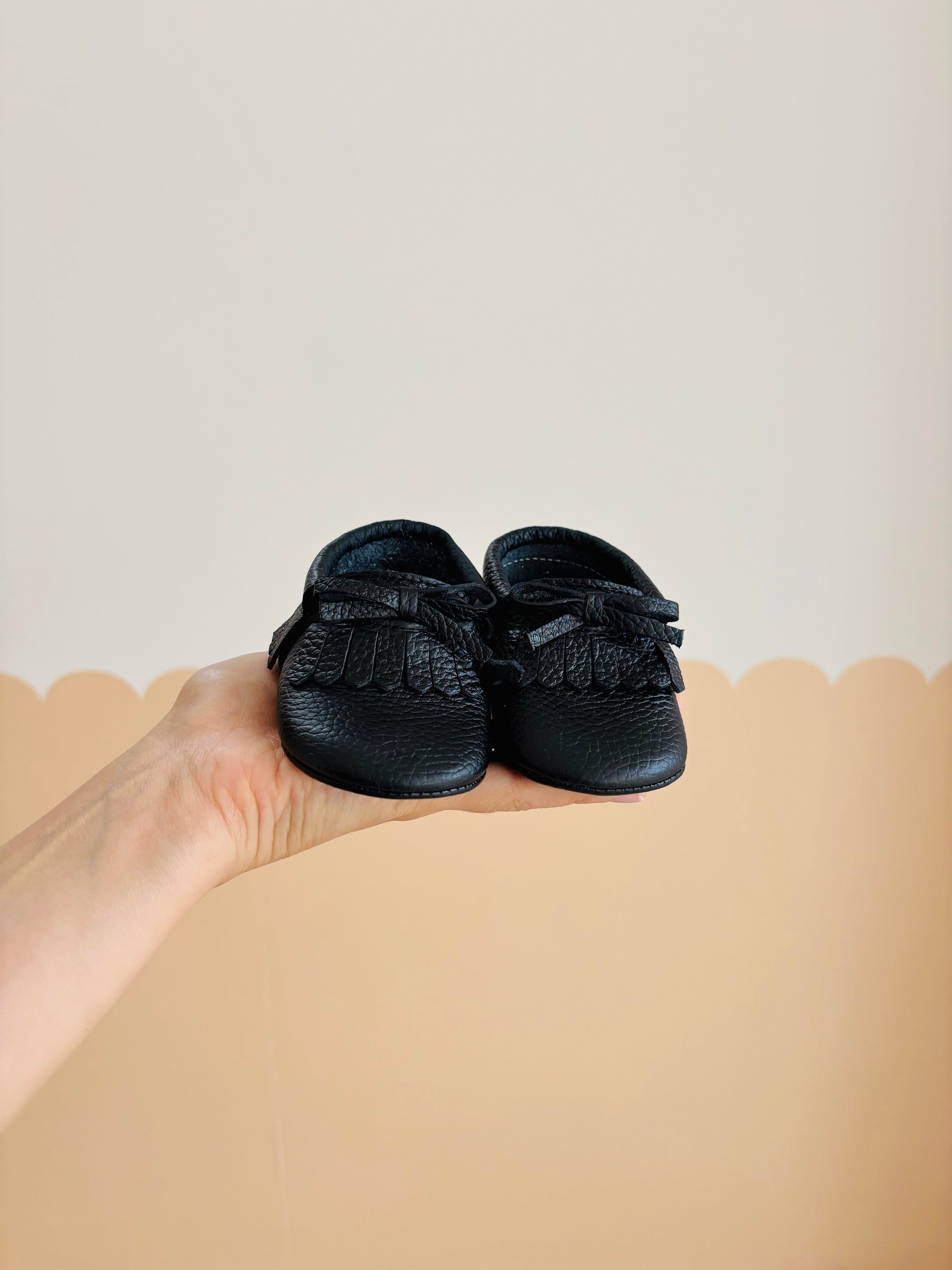 Püsküllü Deri Makosen Ayakkabı - Siyah