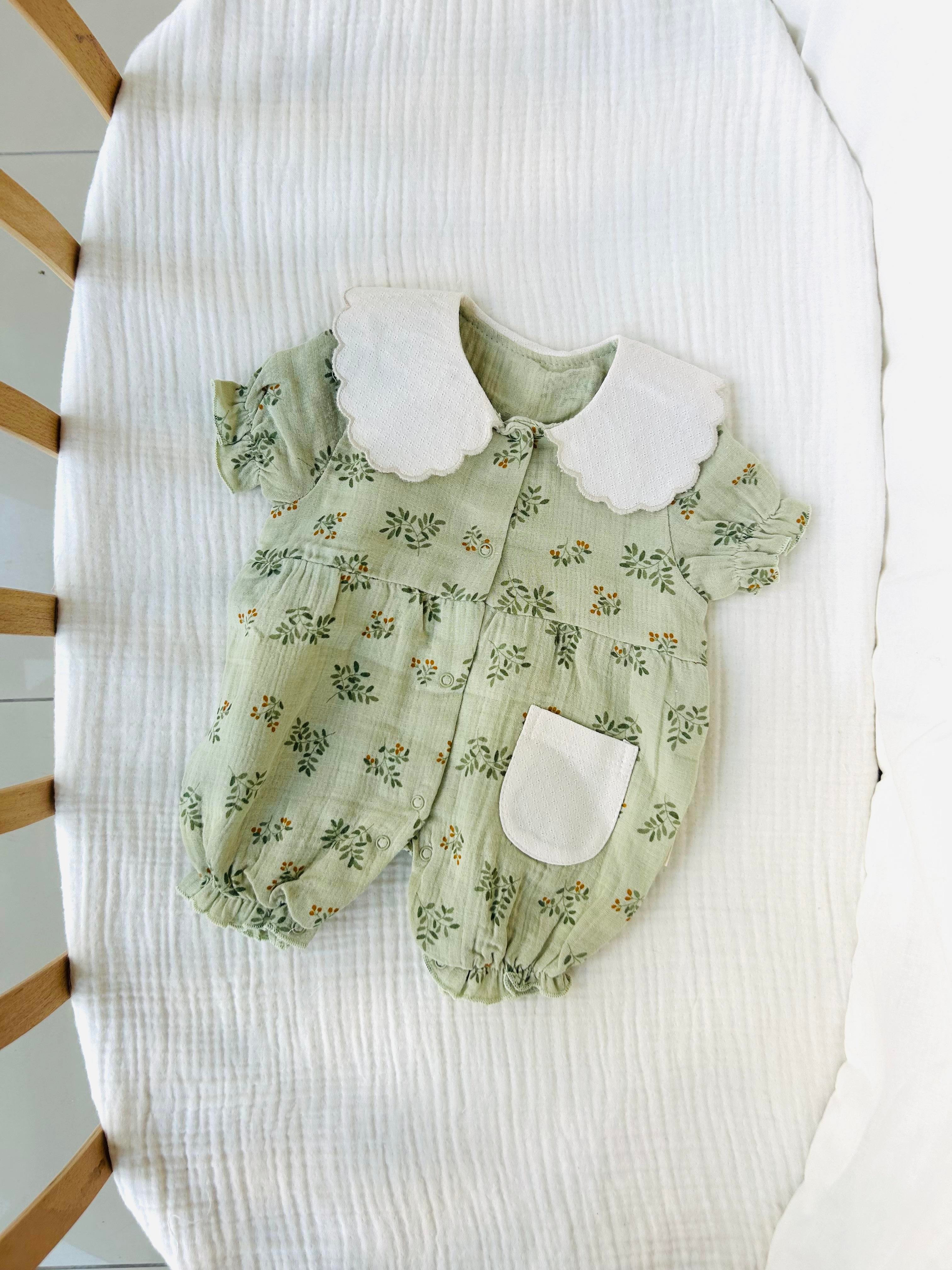 Tara Müslin Yeşil Kız Bebek Tulum
