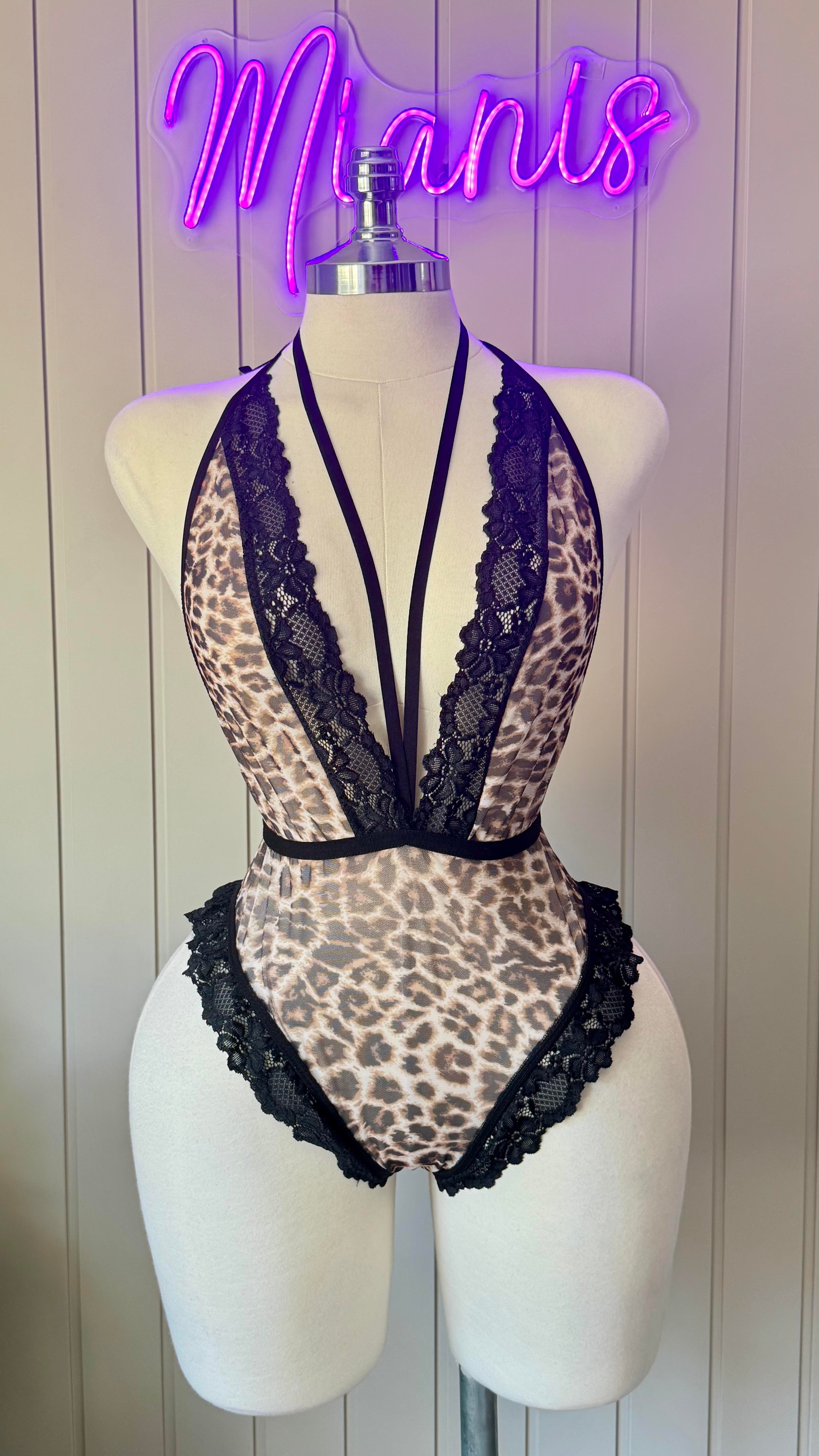Dantel Kenarlı Leopar Bodysuit