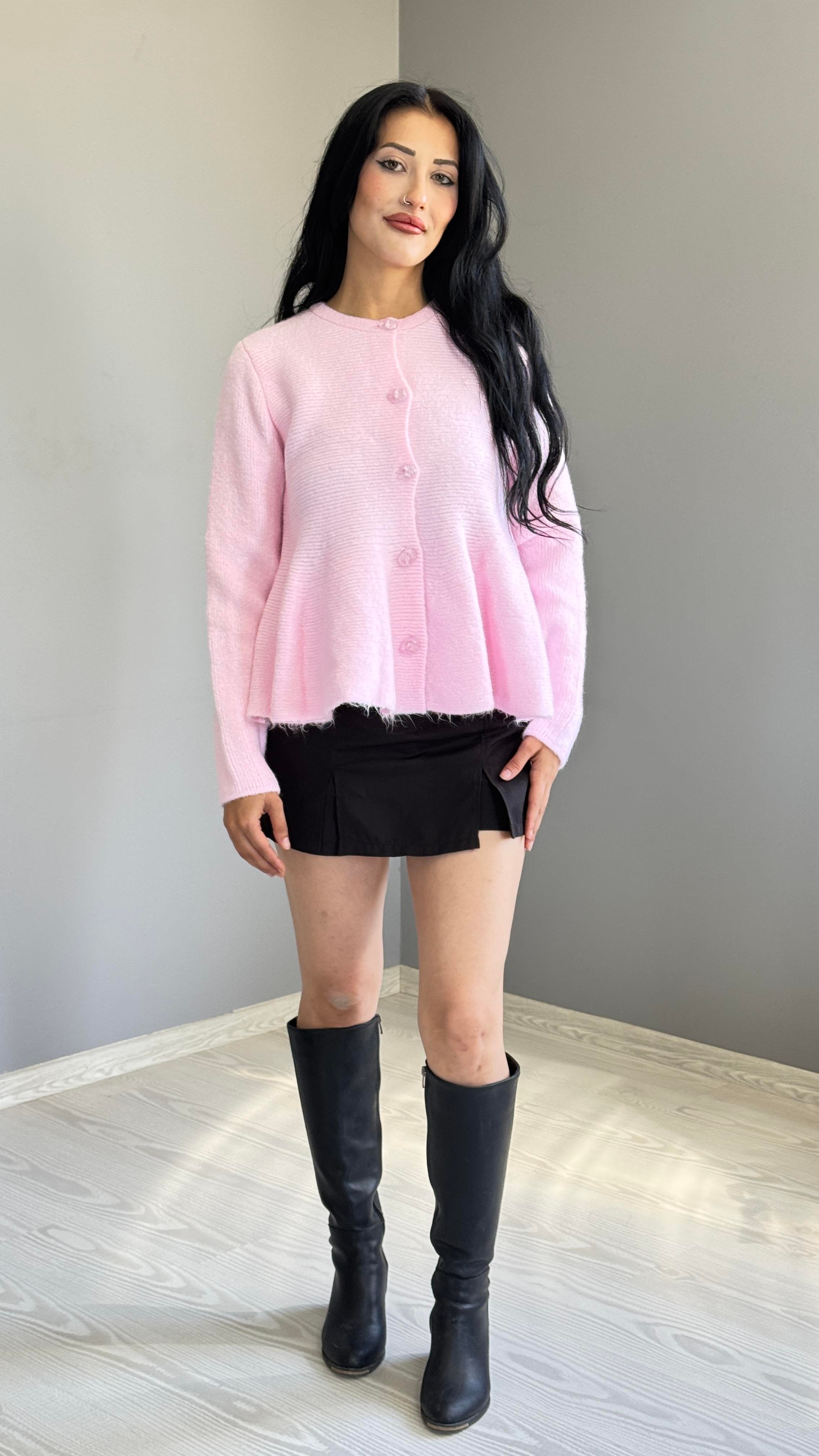 Taş Düğme Volanlı Pembe Hırka