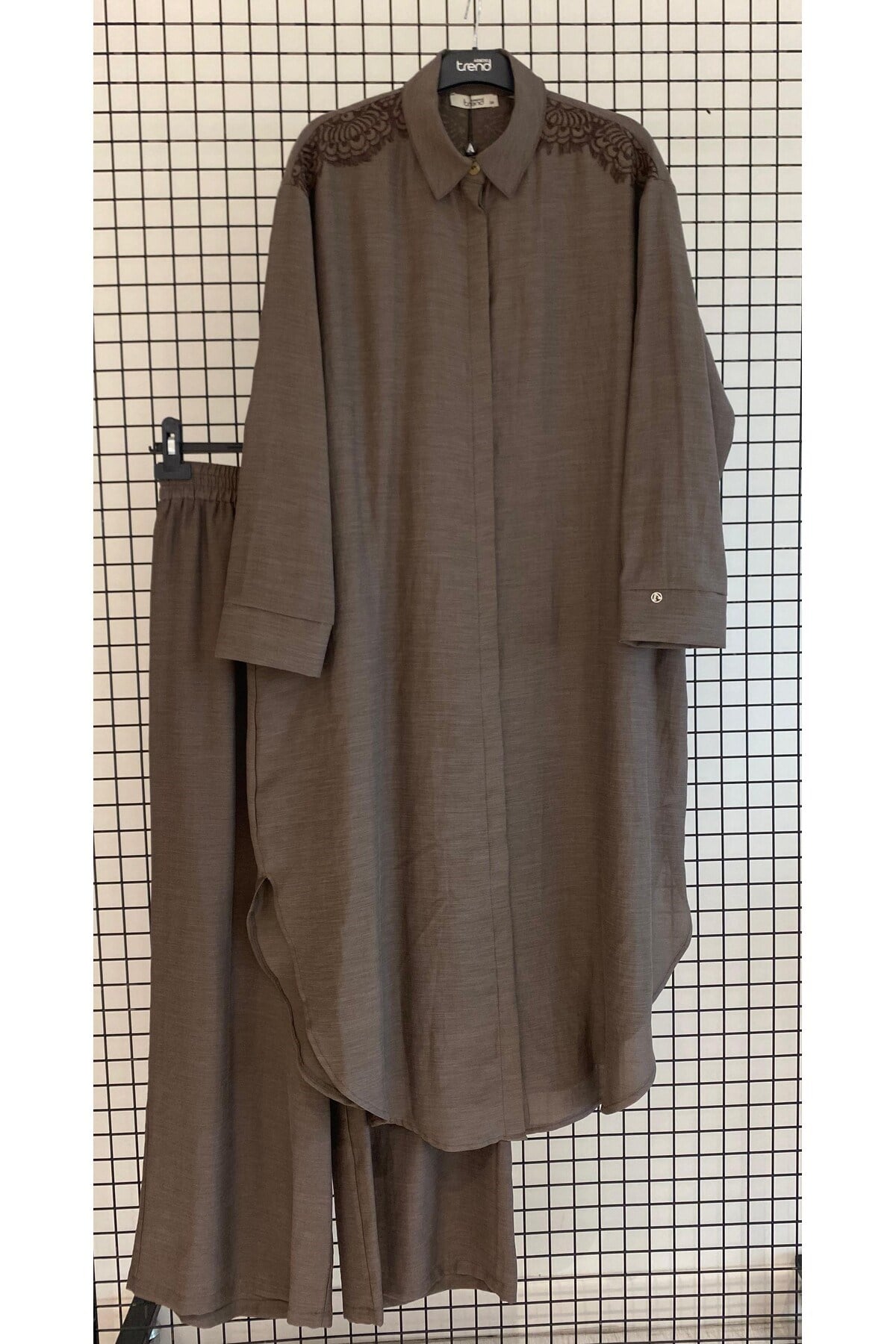 Trend Omuz ve Sırt İşlemeli Oversize Keten Kumaş 120 cm Boydan İkili Takım