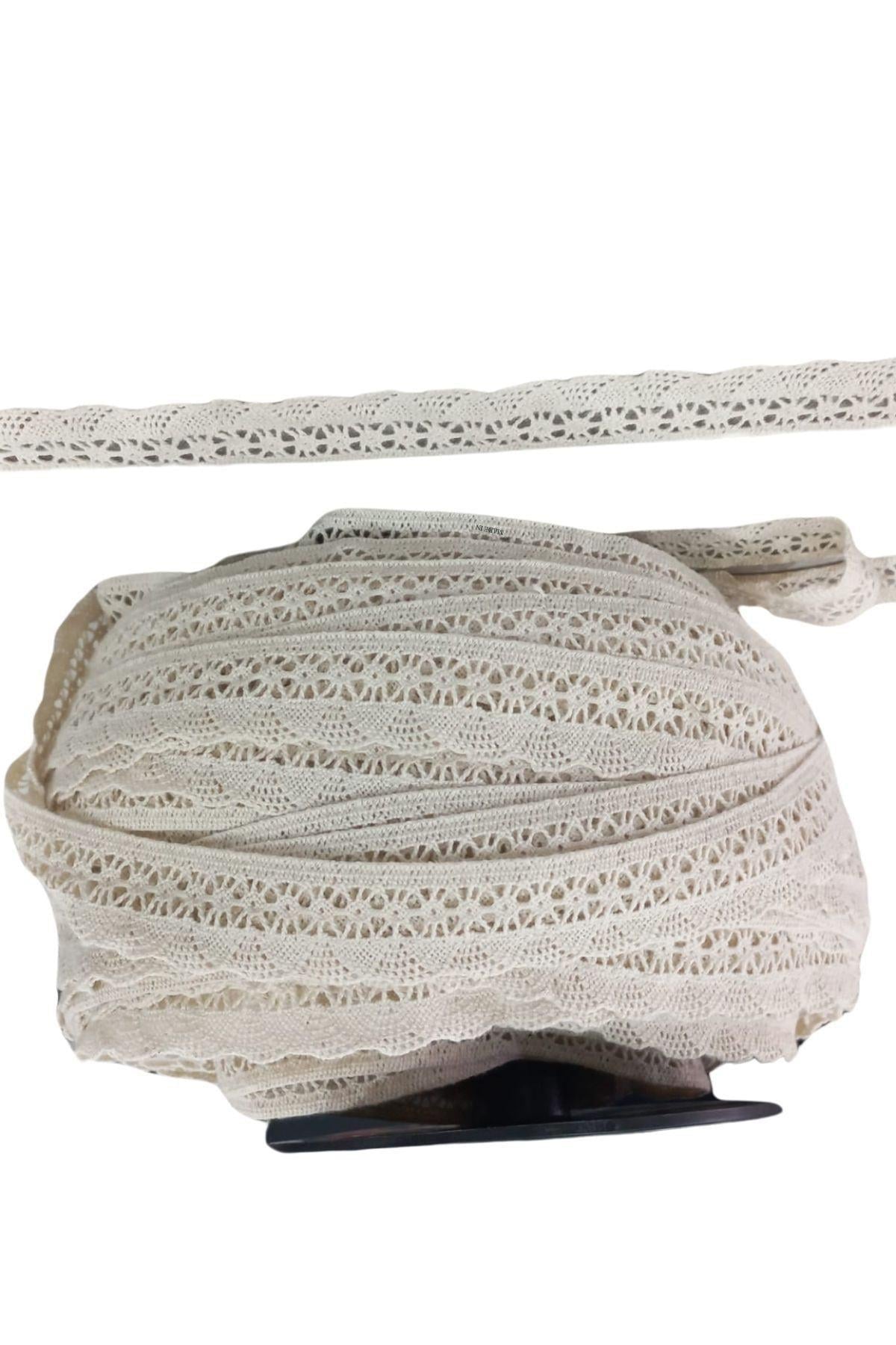Kopanaki Dantel en 4 cm Şeritli Krem 10 Metre