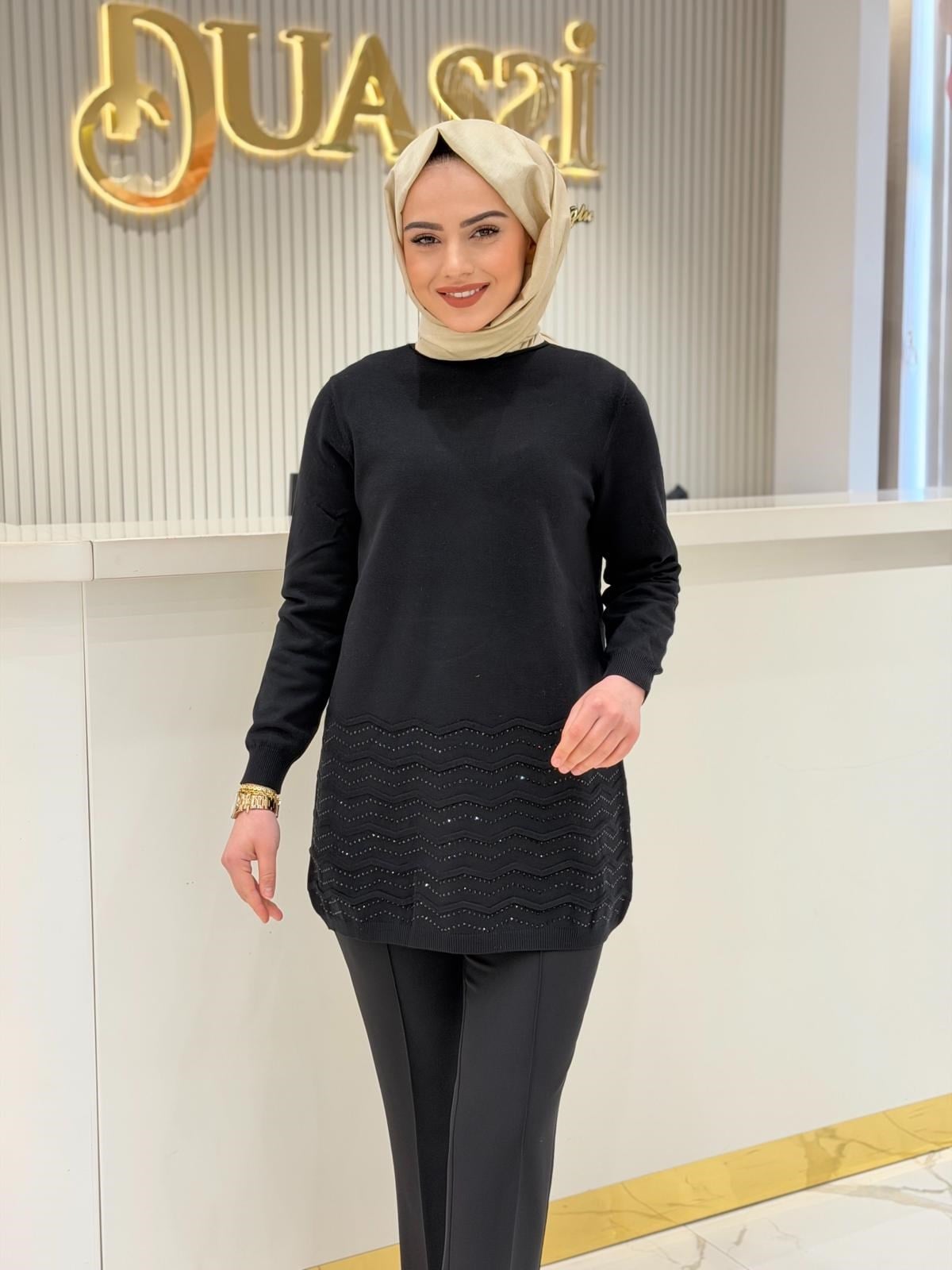 Tnk.21762.1 Etek Ucu Taş Detaylı Triko Tunik