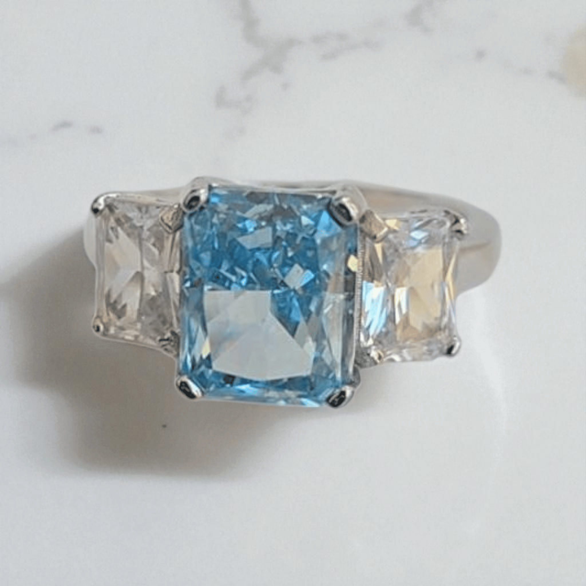 Blue Prenses Yüzük