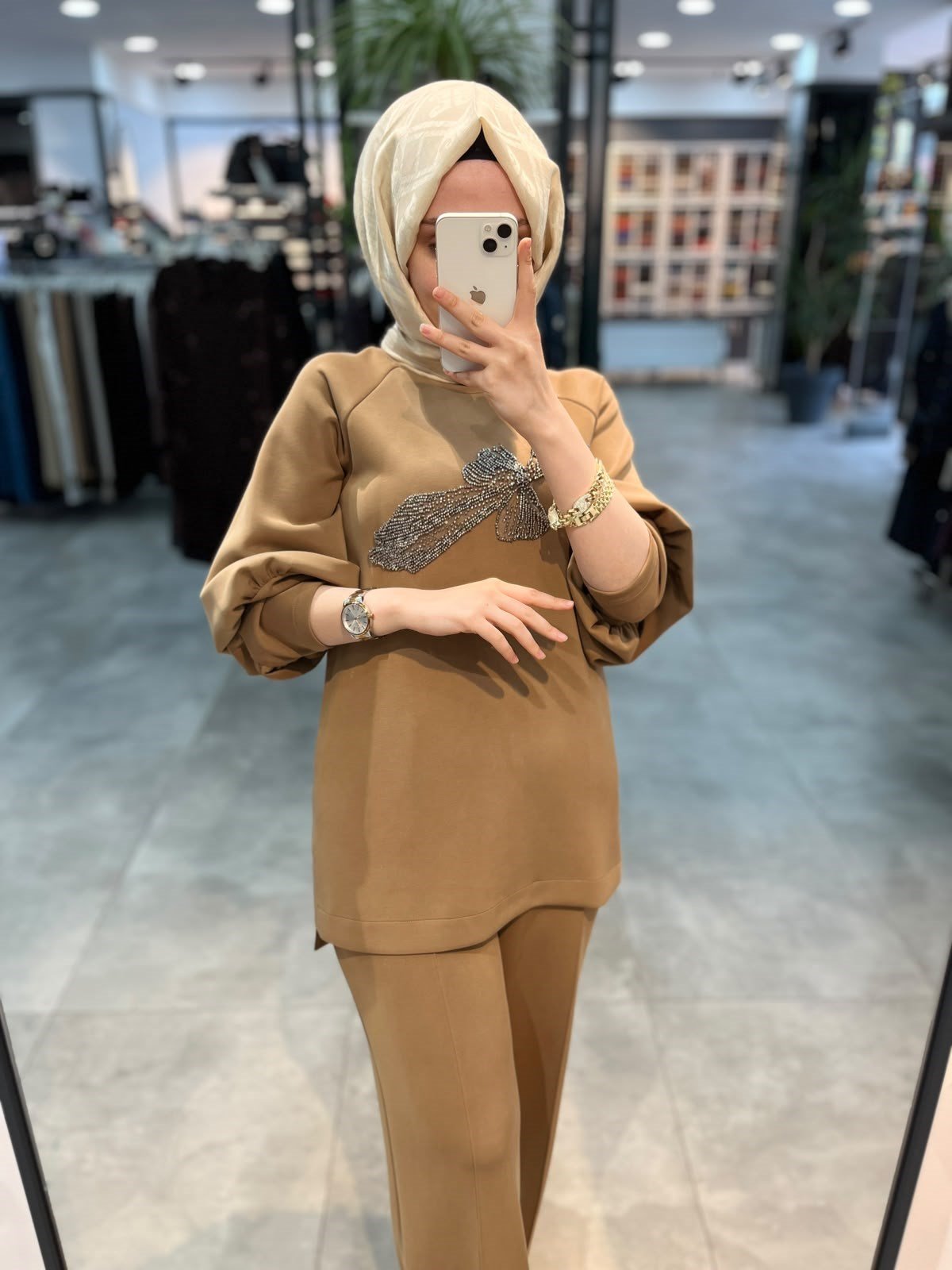 Nuss Önü Boncuk İşlemeli Pantolonlu Takım - Camel