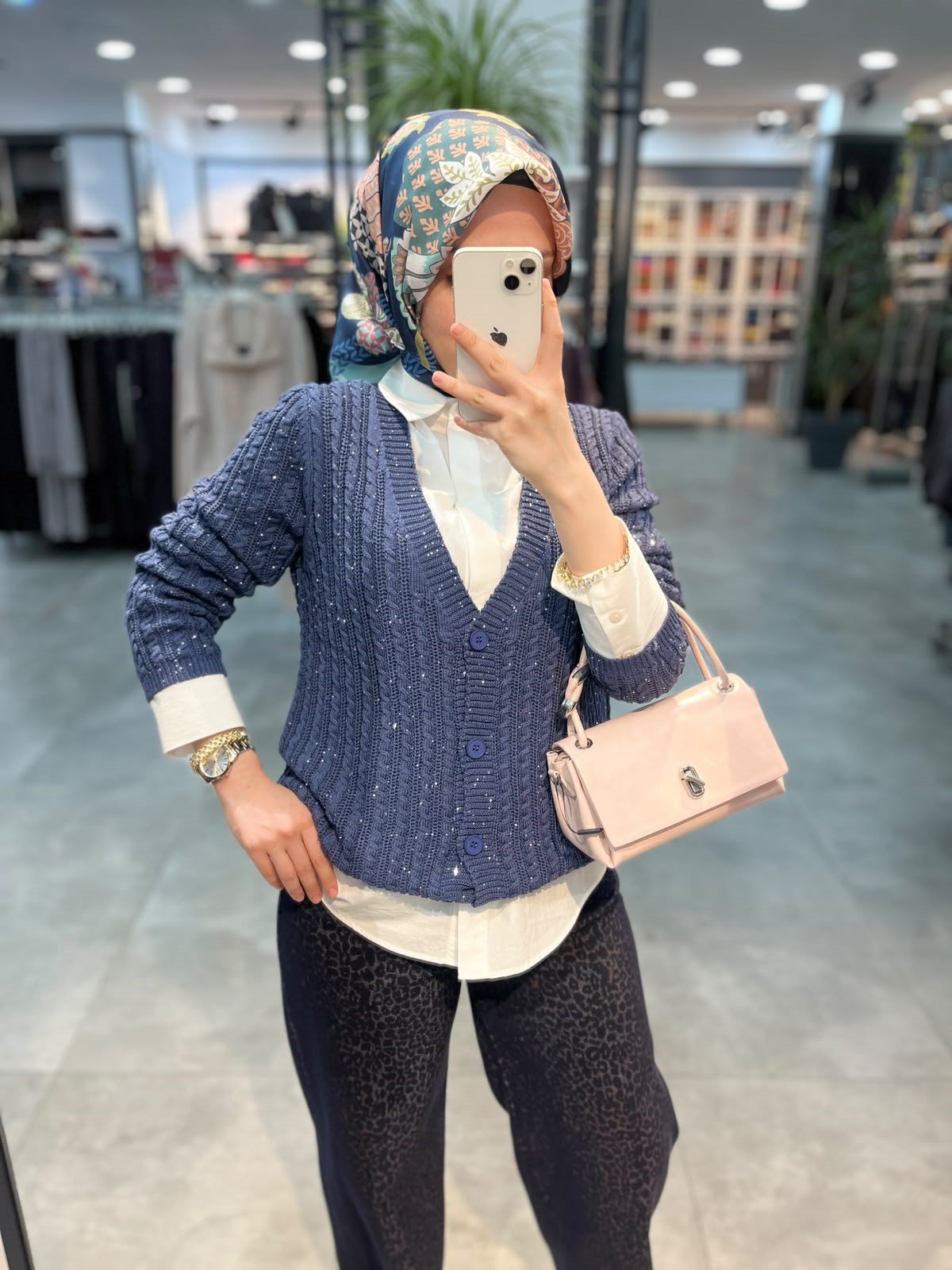 On Triko Örgü Desen Pullu Hırka - Lacivert