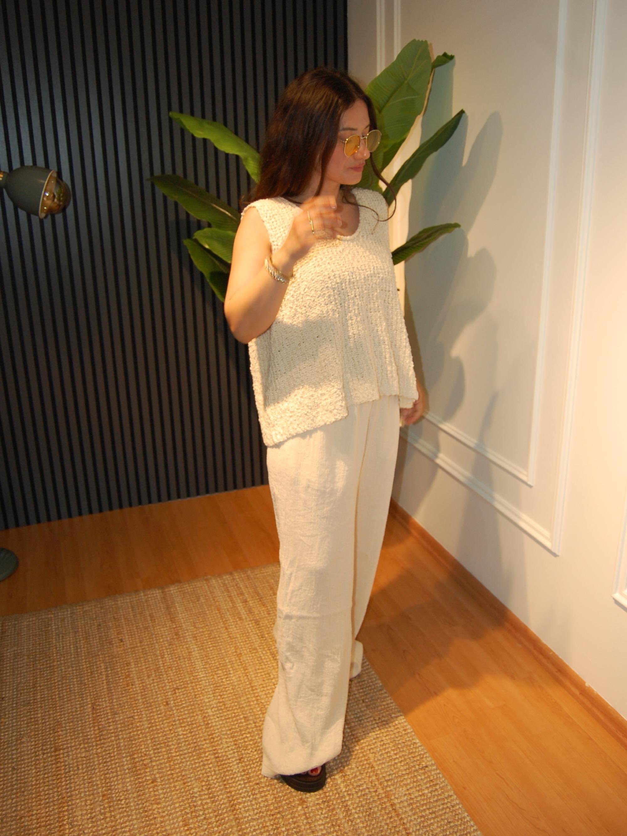 RAHAT KALIP TRİKO CROP BEJ