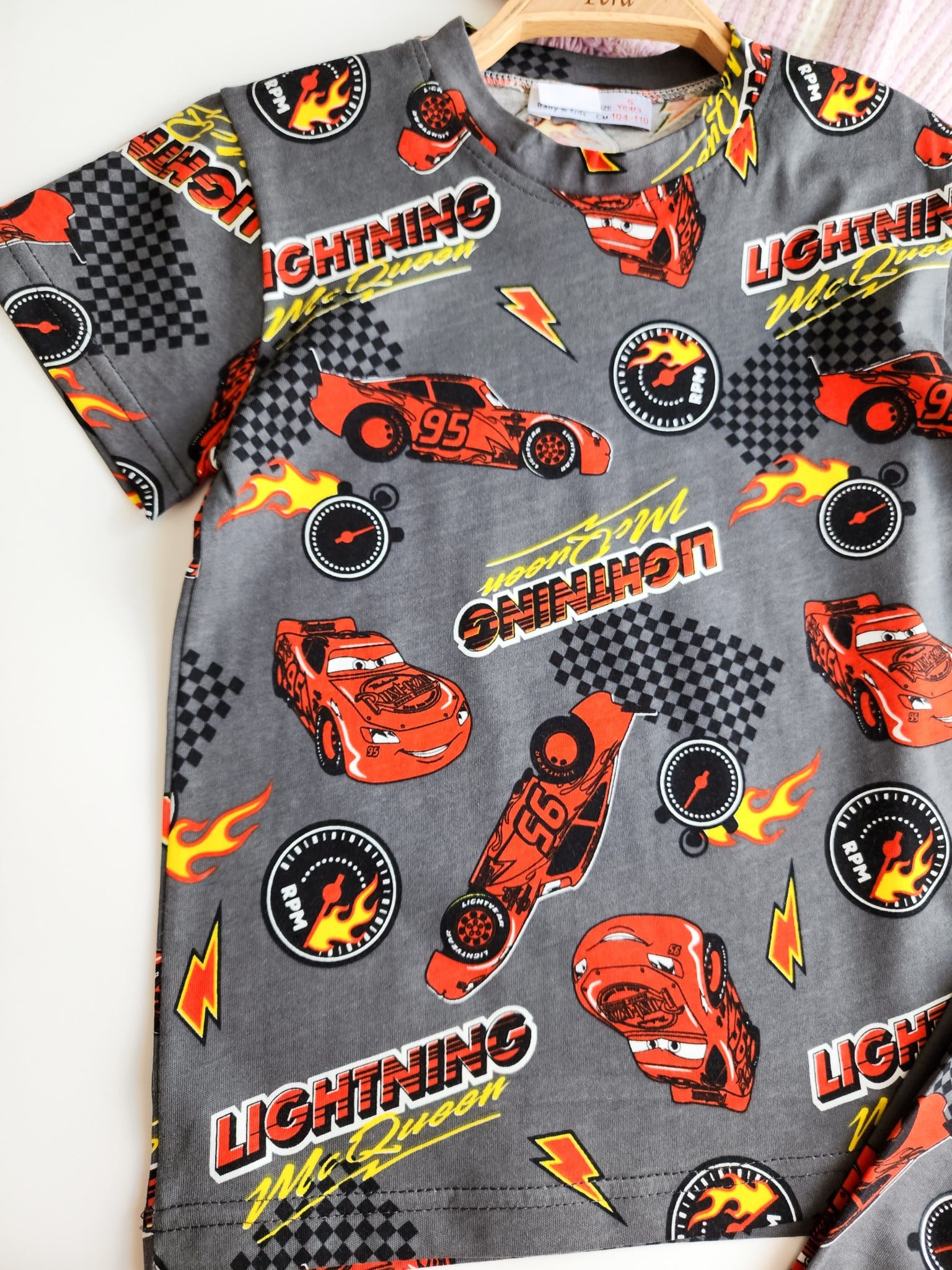 Araba Desenli Şortlu Pijama Takımı