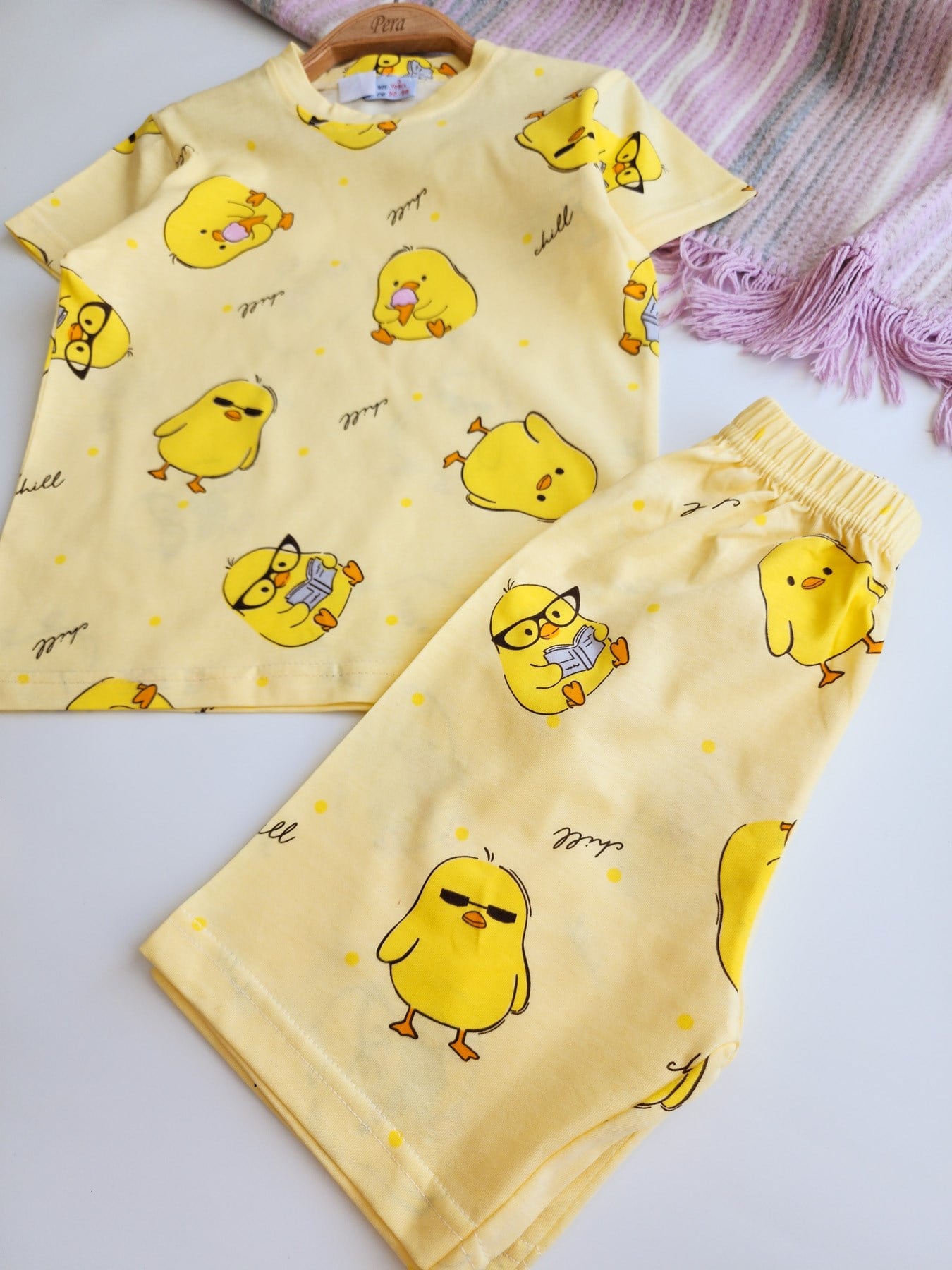 Civciv Desenli Şortlu Pijama Takımı