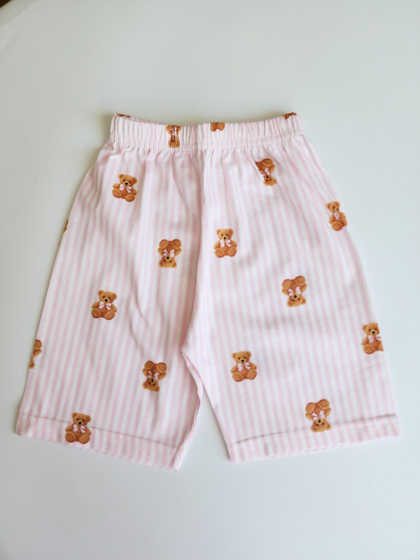 Çizgili Ayıcık Desenli Şortlu Pijama Takımı