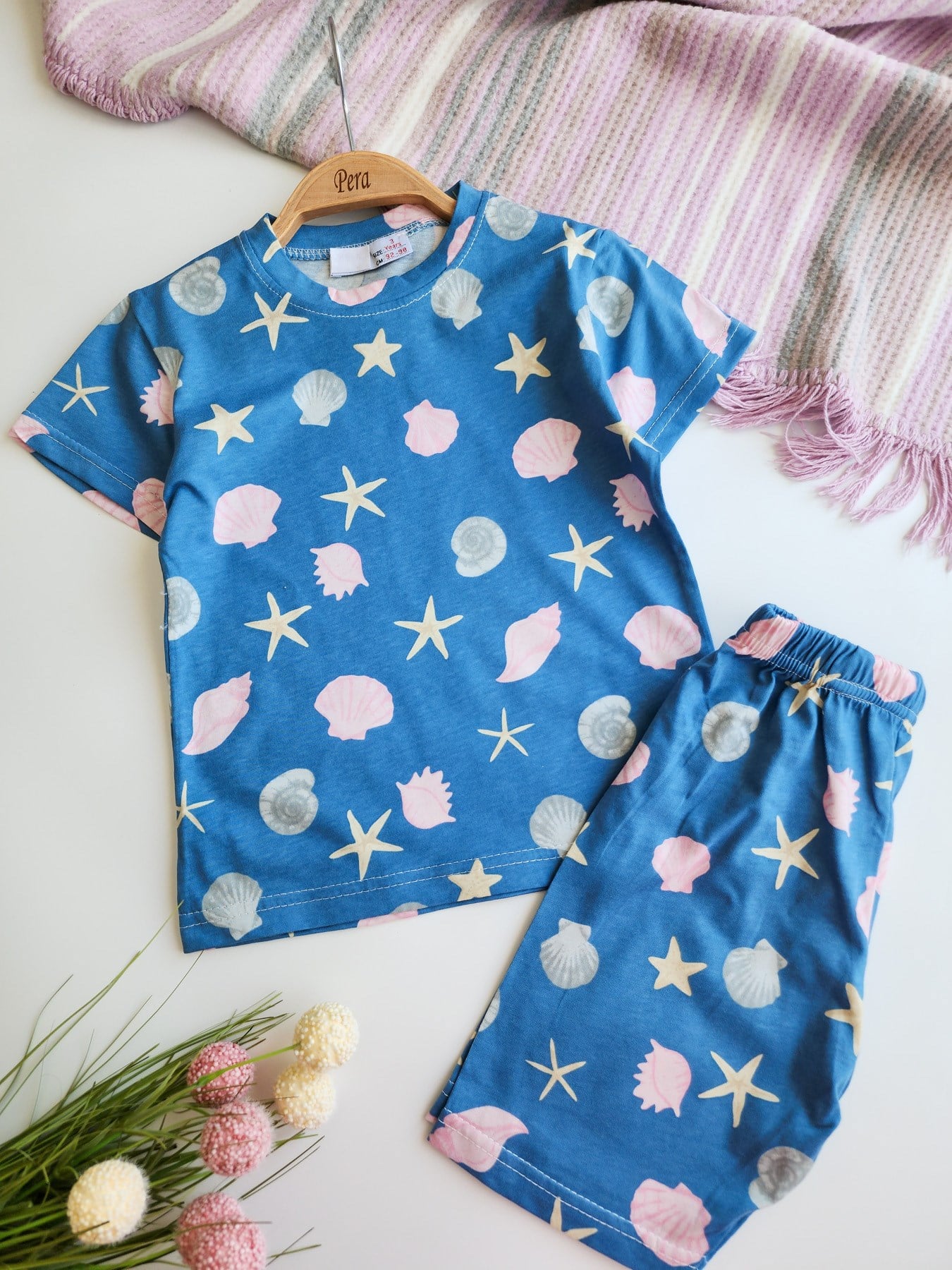 Deniz Kabuğu Desenli Şortlu Pijama Takımı