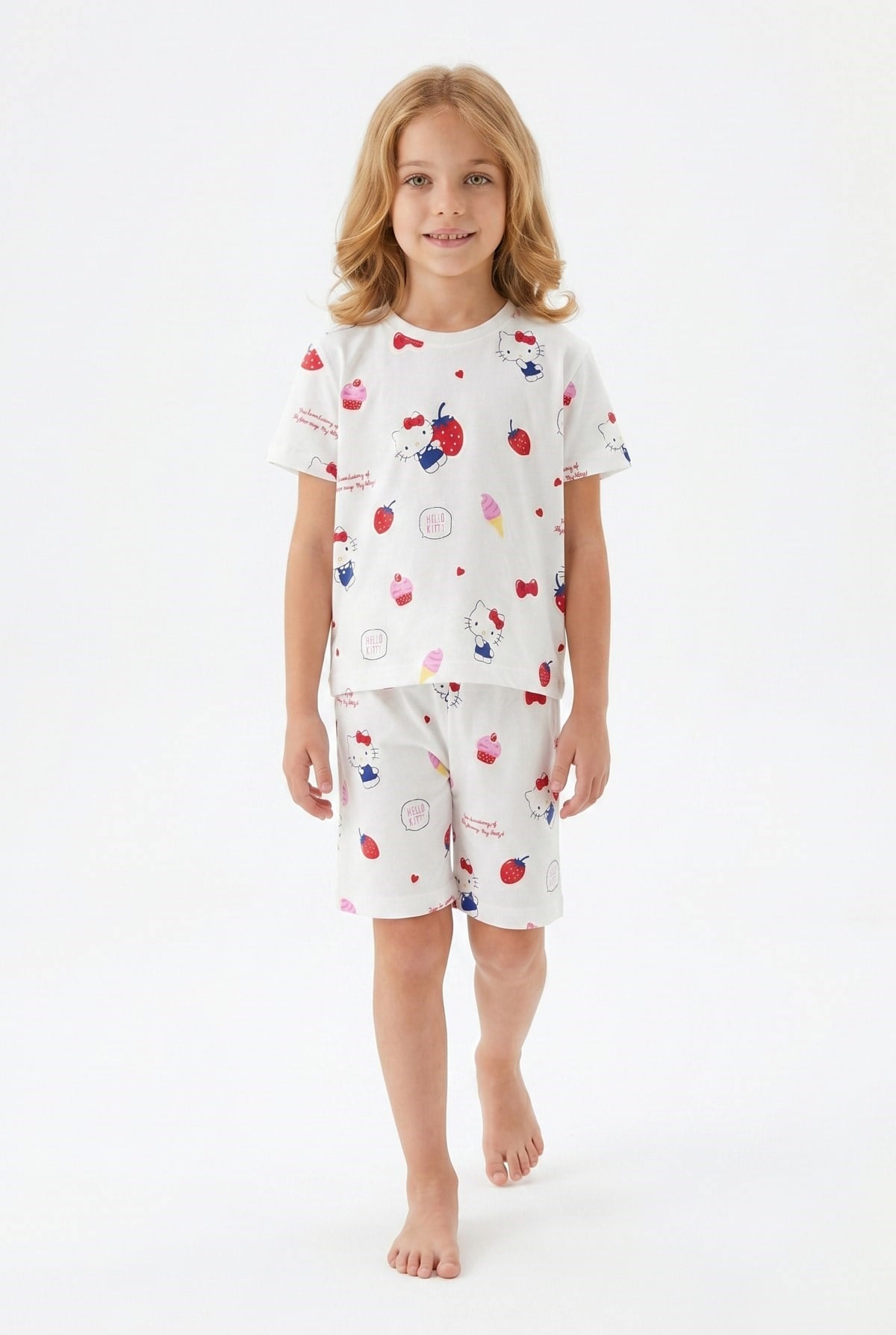 Hello Kitty Desenli Şortlu Pijama Takımı