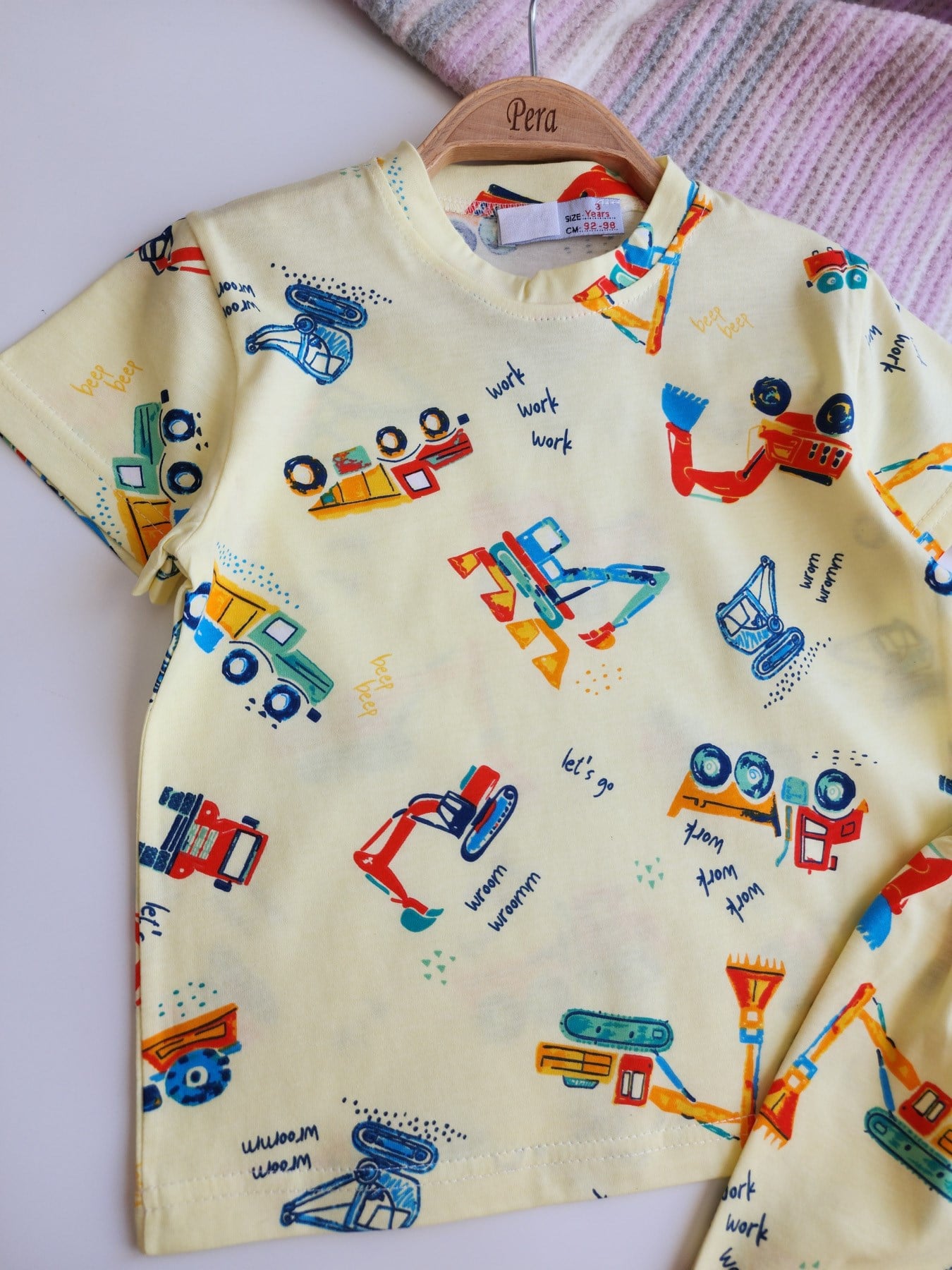 İş Makinesi Desenli Şortlu Pijama Takımı
