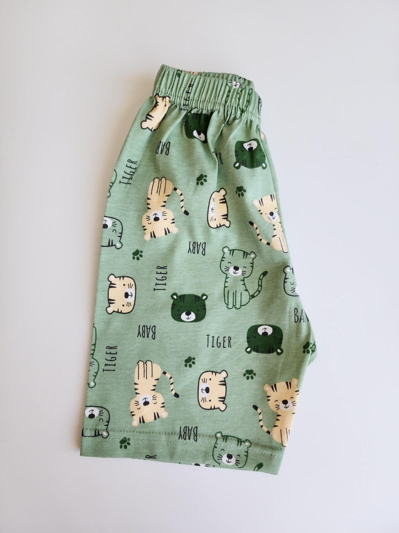 Kaplan Desenli Şortlu Pijama Takımı
