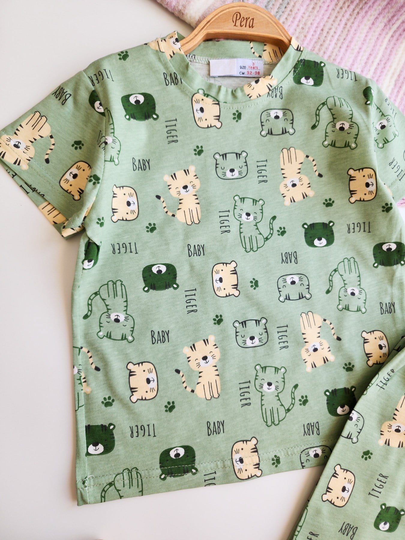 Kaplan Desenli Şortlu Pijama Takımı