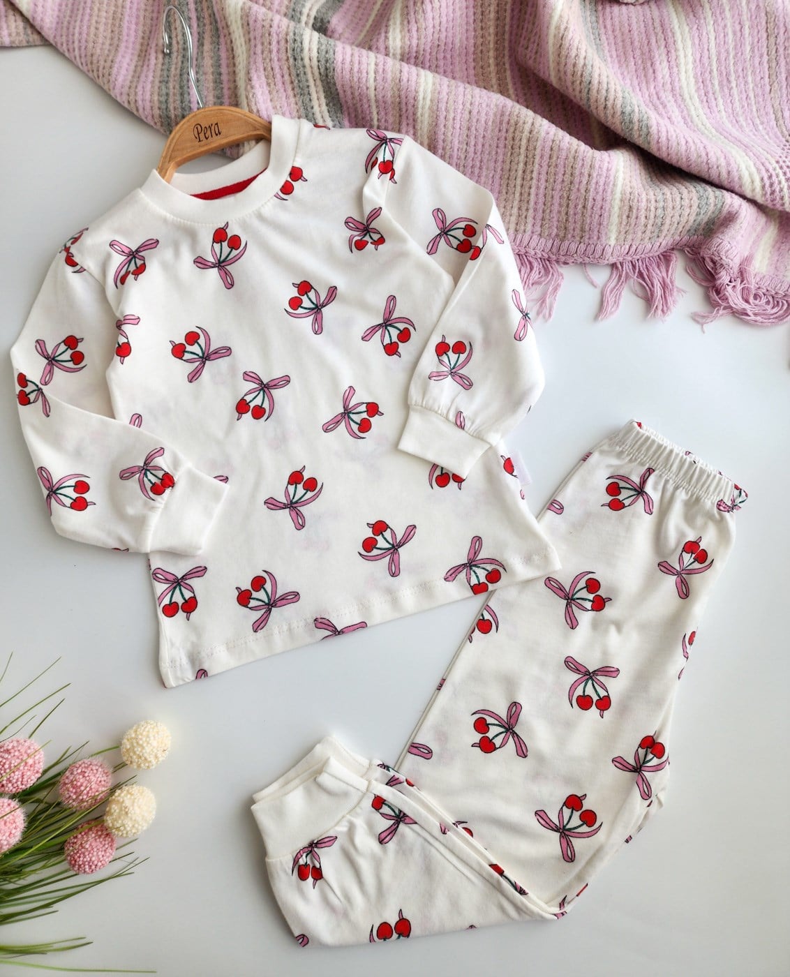Kiraz Desenli Mevsimlik Pijama Takımı