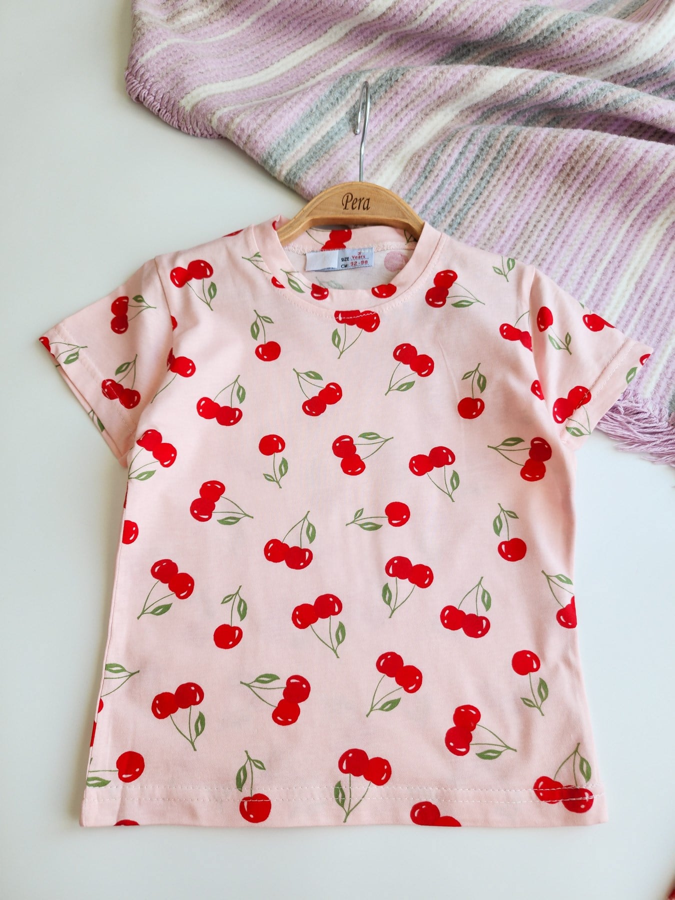 Kiraz Desenli Şortlu Pijama Takımı