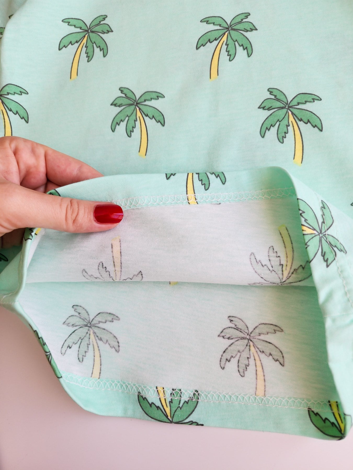 Palmiye Desenli Şortlu Pijama Takımı