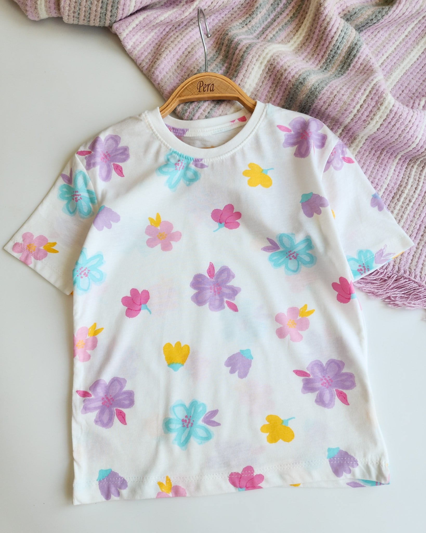 Şortlu Çiçek Desenli Pijama Takımı