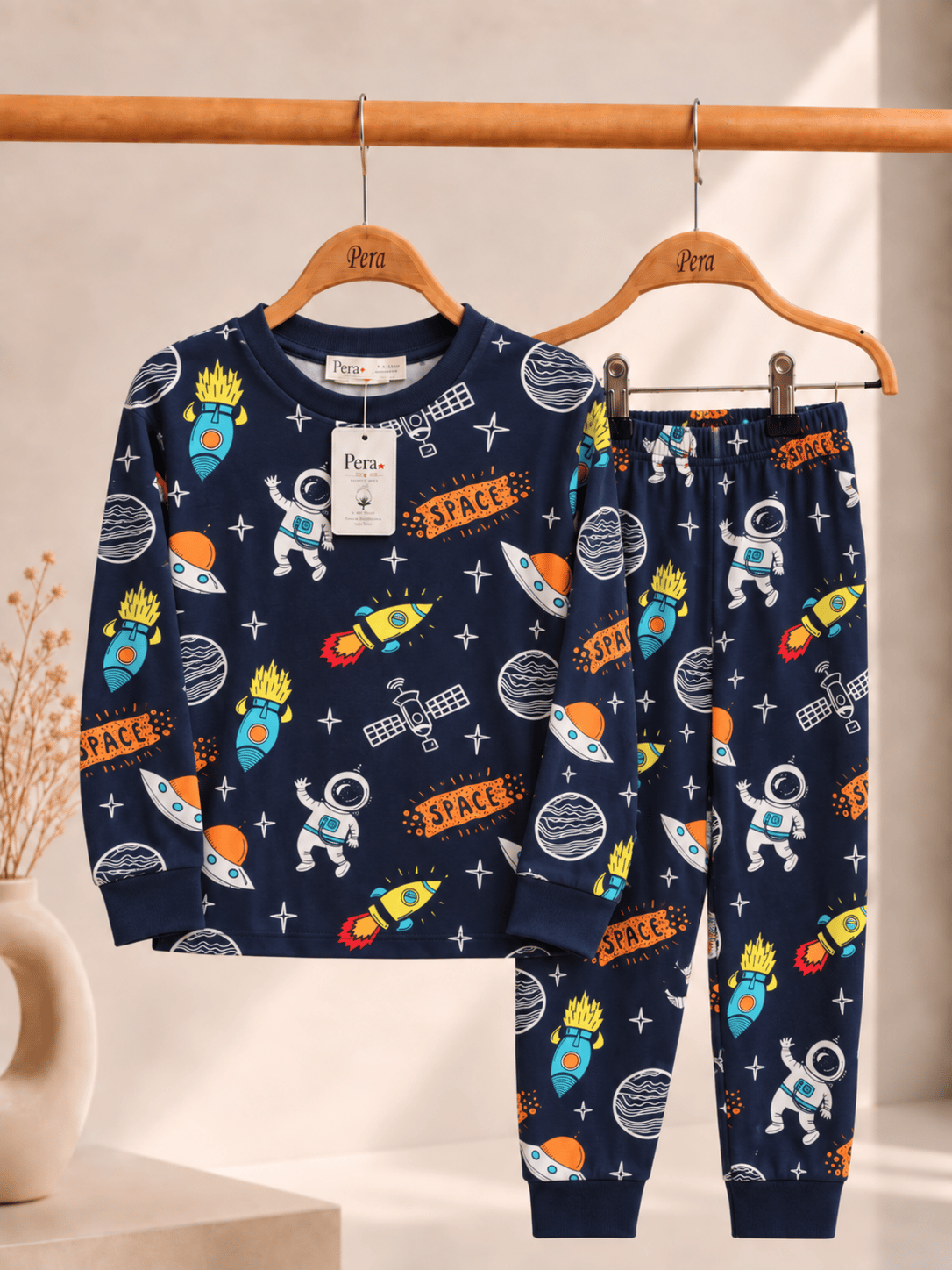 Space Desenli Mevsimlik Pijama Takımı (Geniş Kalıp)